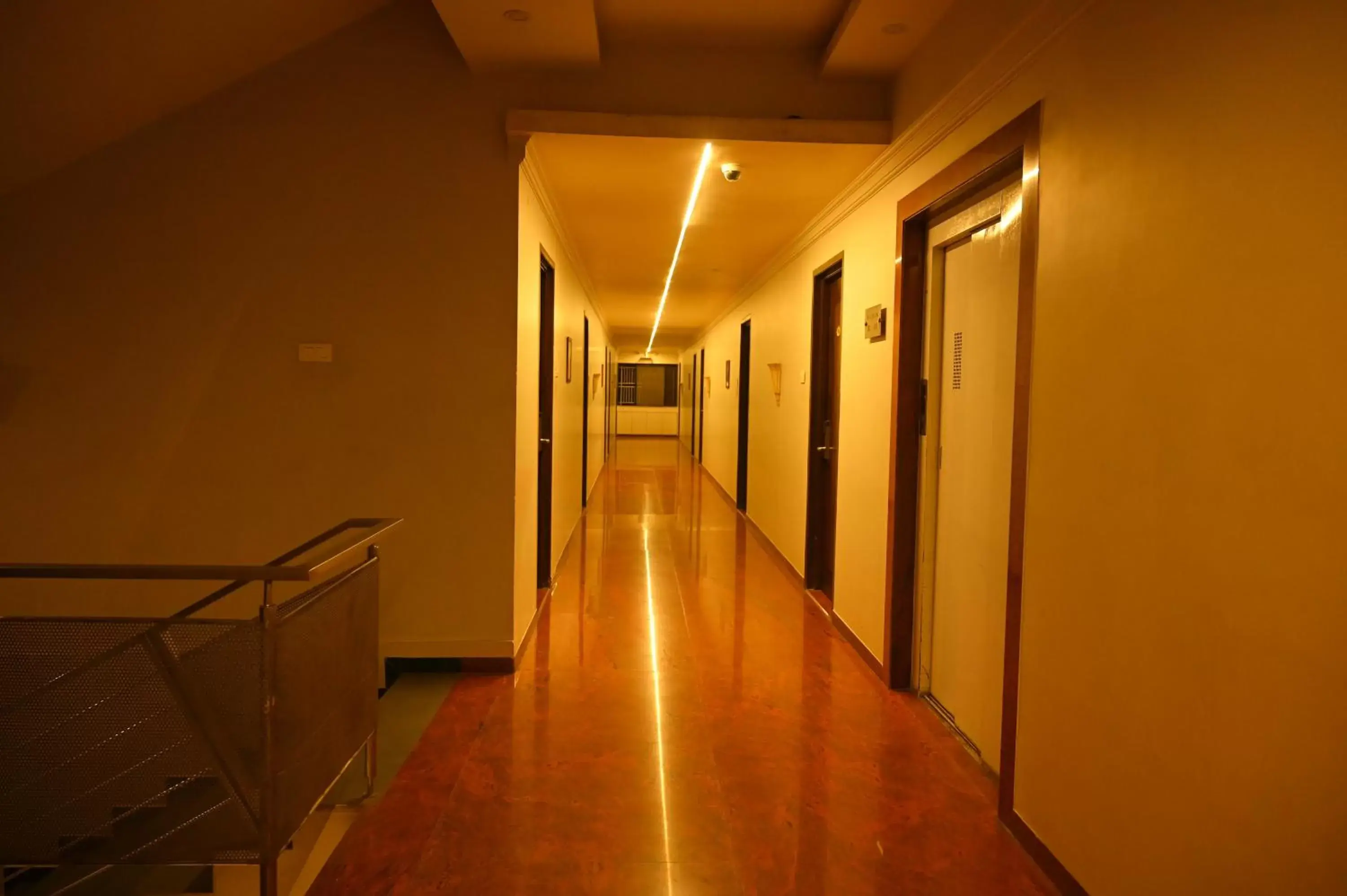 Property building in HOTEL CENTER POINT Property building in HOTEL CENTER POINT