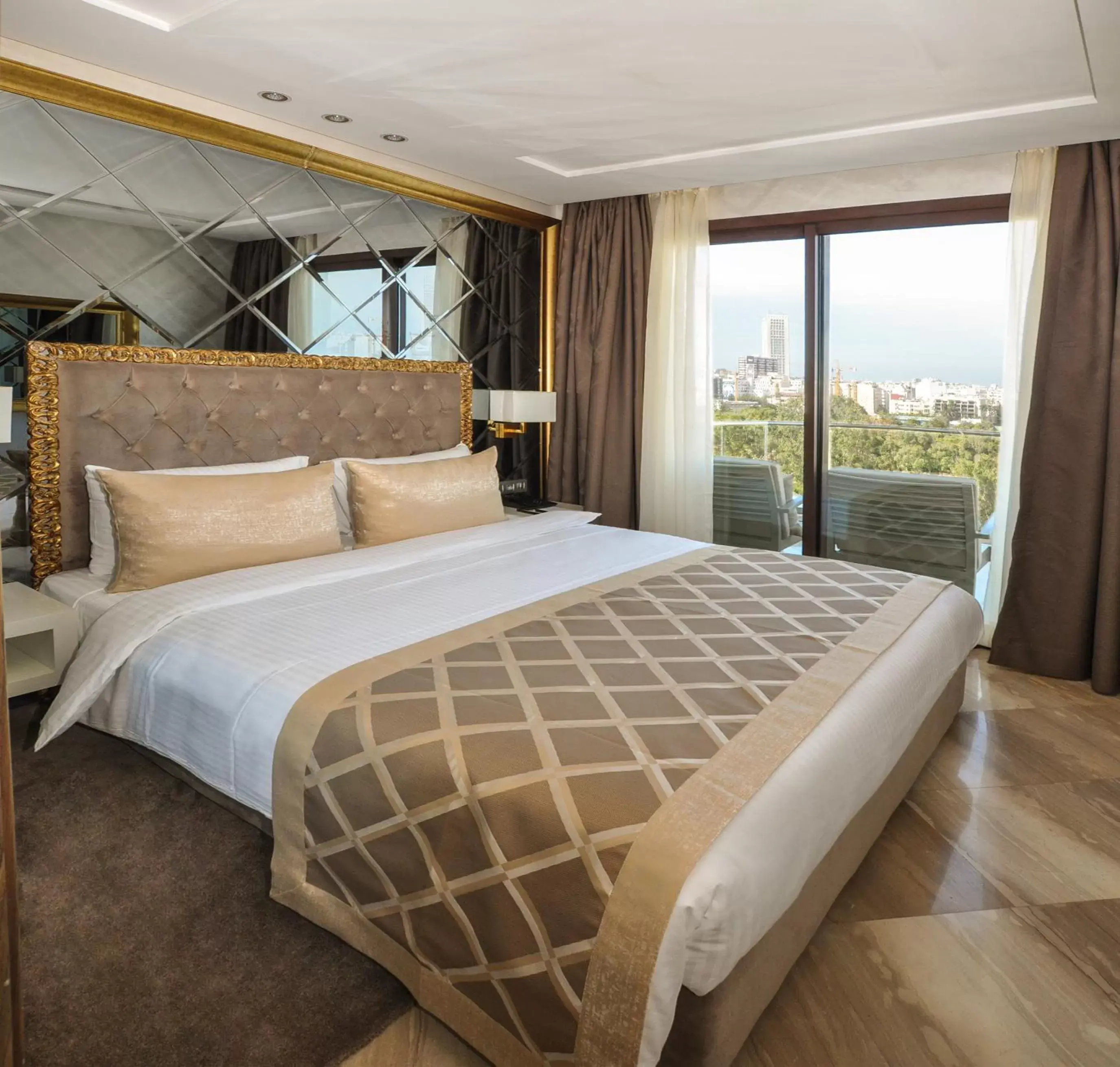Bed in Suite Hotel Casa Diamond