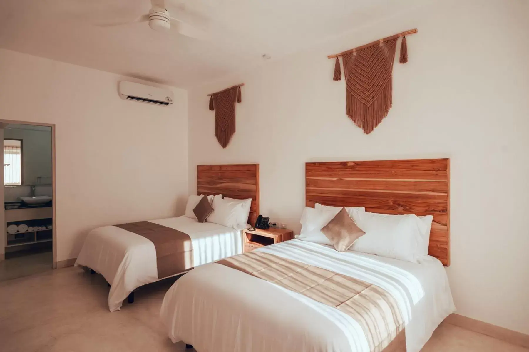 Bedroom, Bed in Kaab Tulum