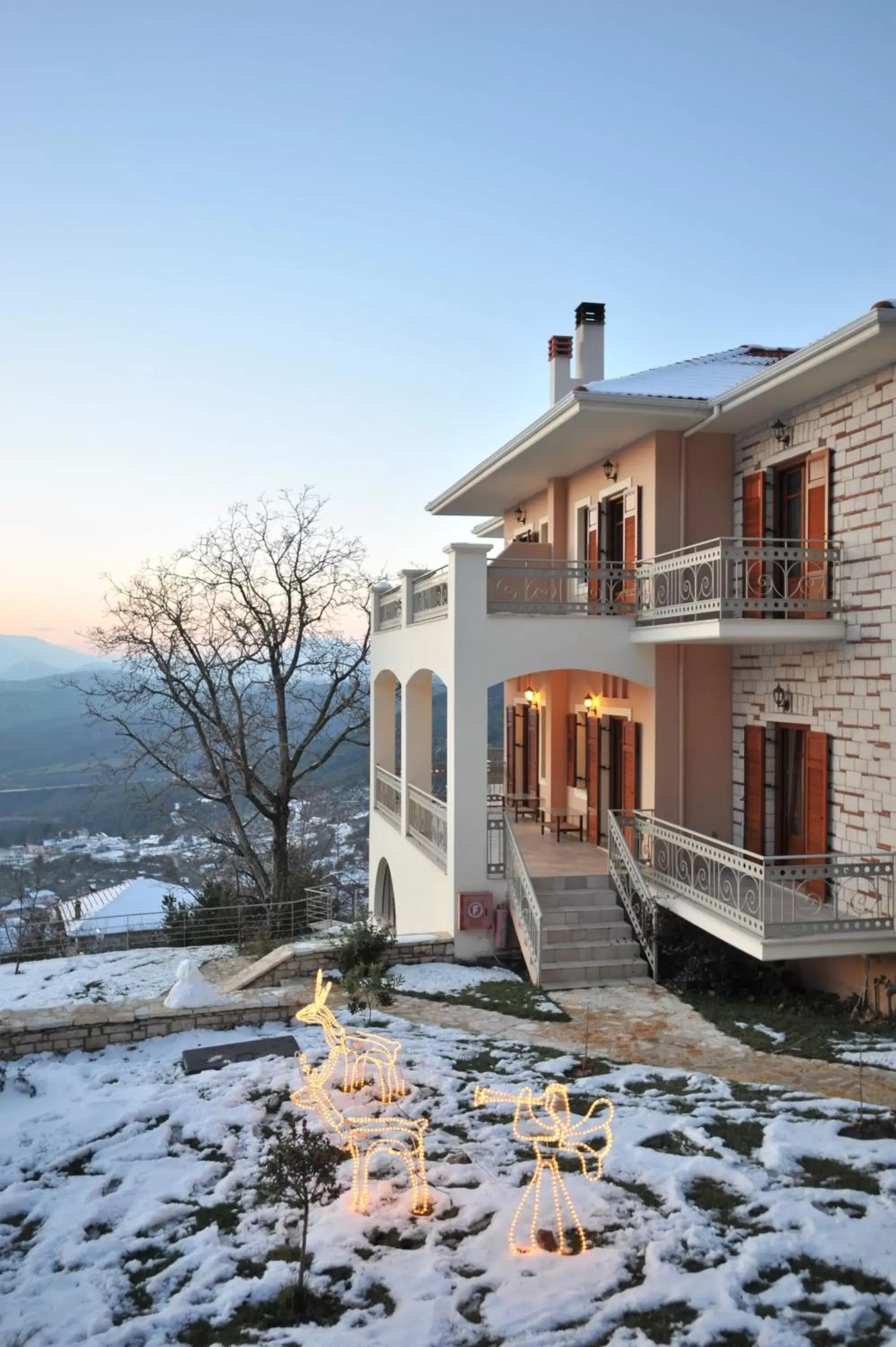 Facade/entrance, Property Building in Konitsa Mountain Hotel