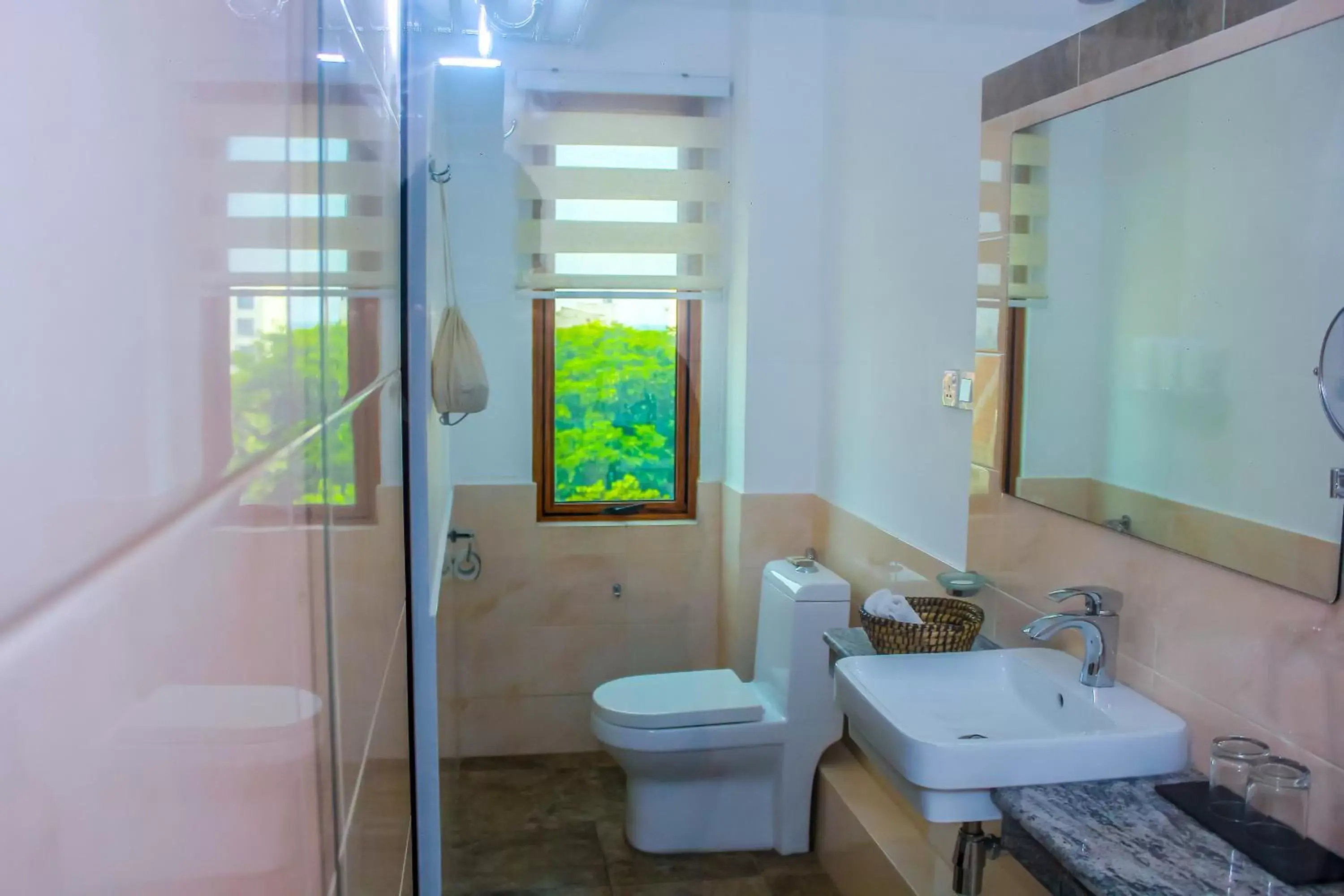 Budget Double Room in Morven Hotel Colombo Budget Double Room in Morven Hotel Colombo