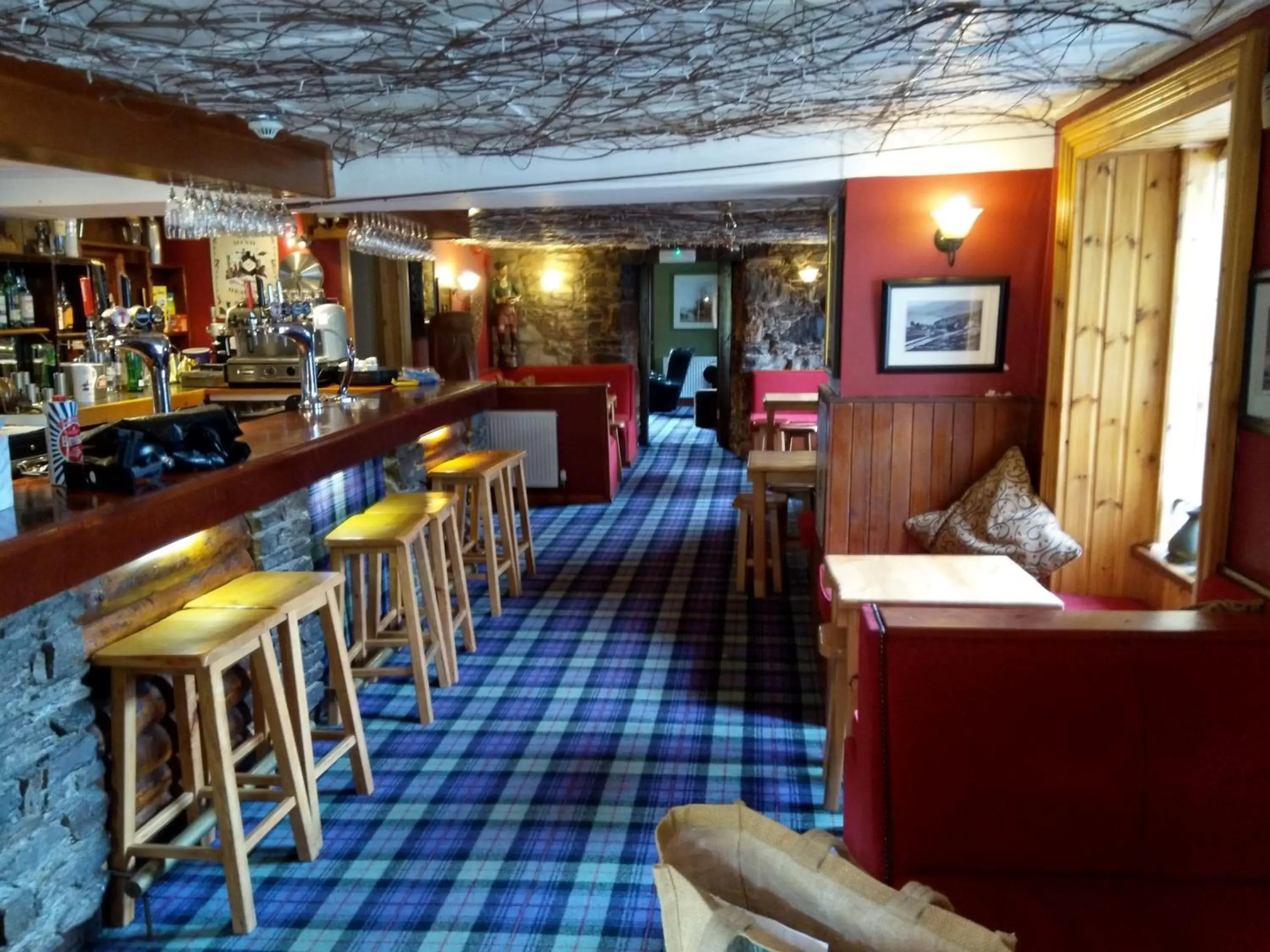 Lounge or bar, Lounge/Bar in Whistlefield Inn