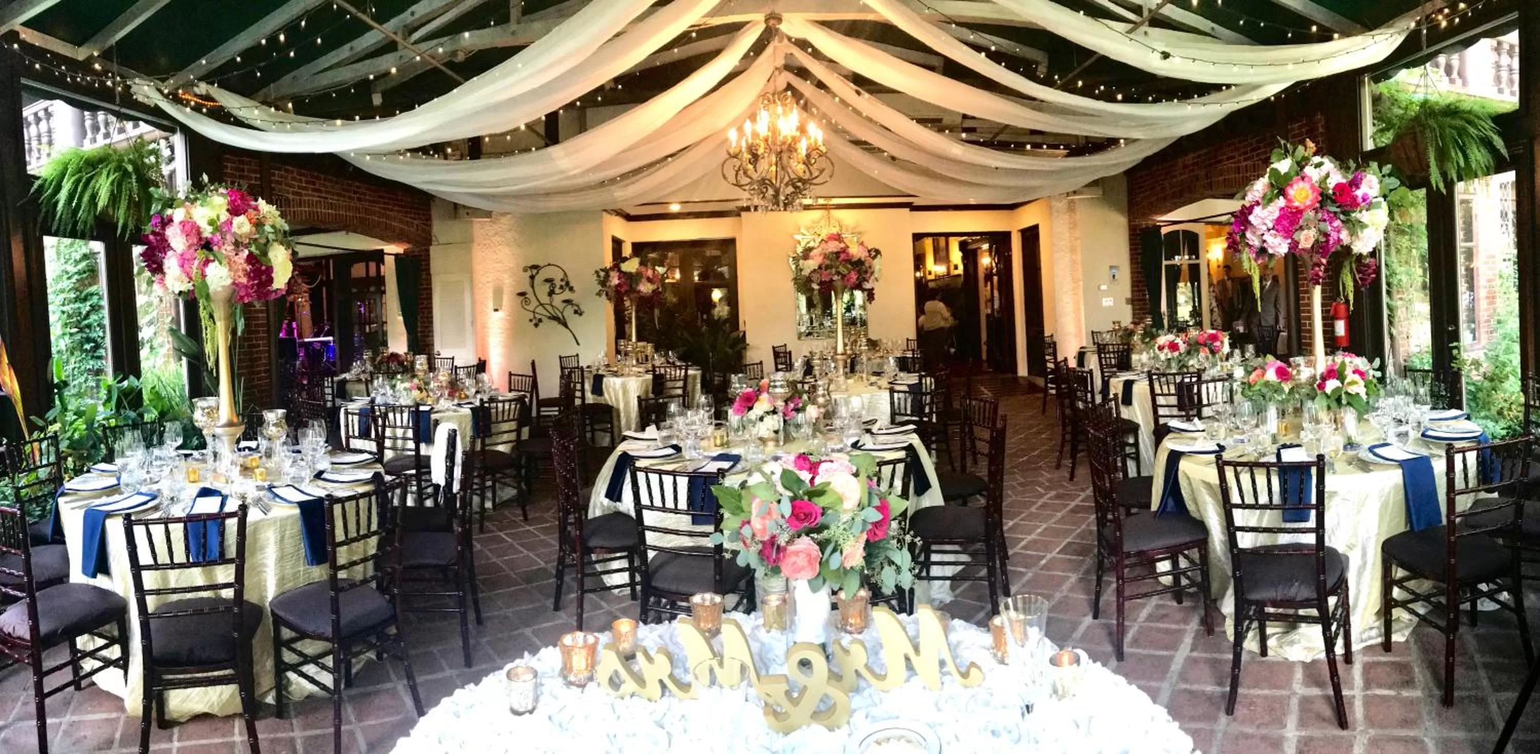 Other, Restaurant/Places to Eat in Gramercy Mansion