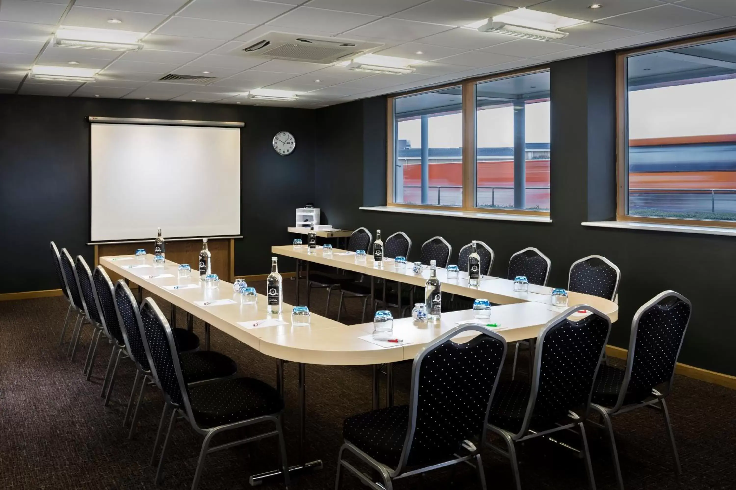 Meeting/conference room in Park Inn by Radisson Peterborough