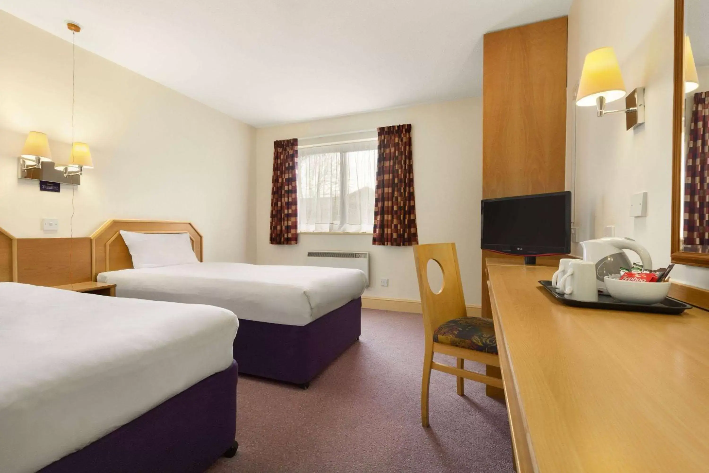 Photo of the whole room in Days Inn by Wyndham Sevenoaks Clacket Lane
