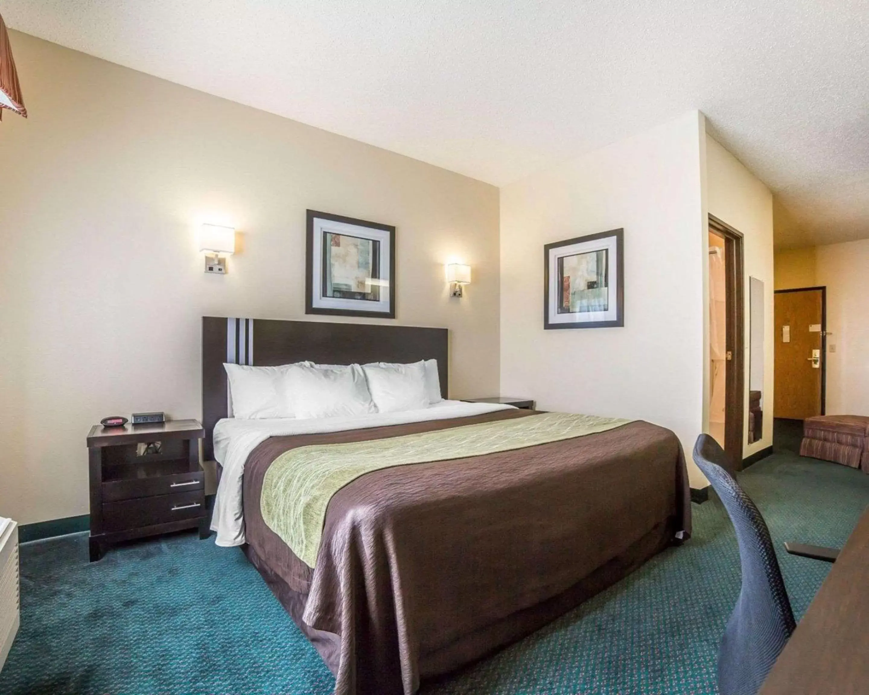 Photo of the whole room, Bed in FairBridge Inn & Suites Glendive