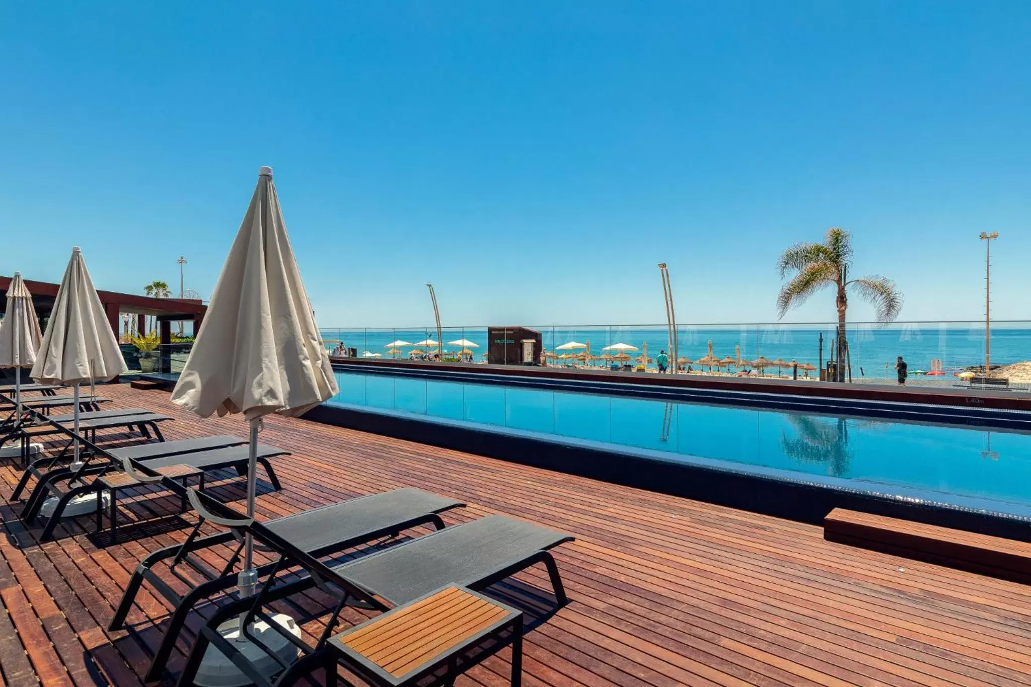 Swimming pool in Dom Jose Beach Hotel (Plus) Swimming pool in Dom Jose Beach Hotel (Plus)