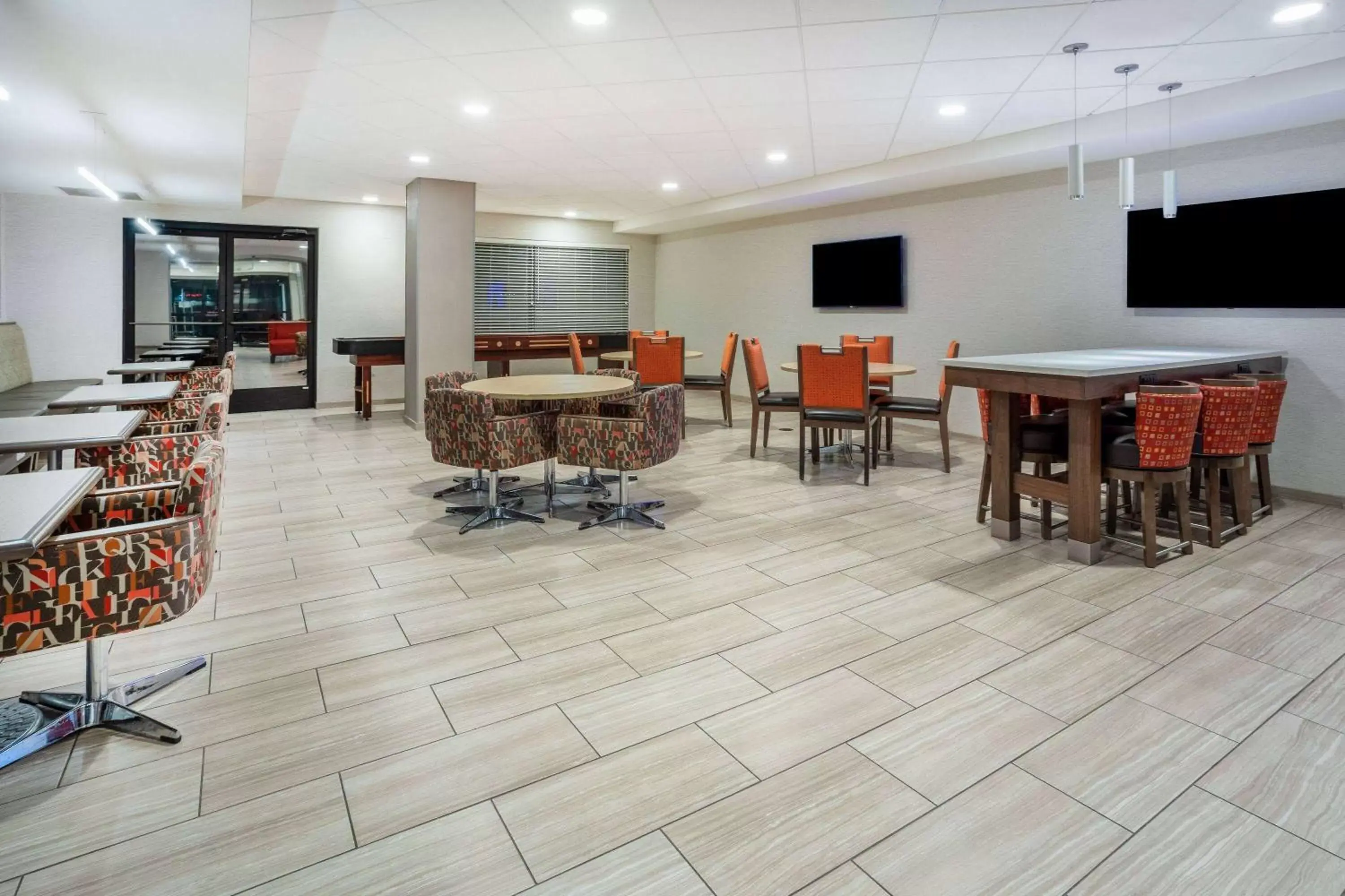 Lobby or reception in Days Inn & Suites by Wyndham Denver International Airport Lobby or reception in Days Inn & Suites by Wyndham Denver International Airport