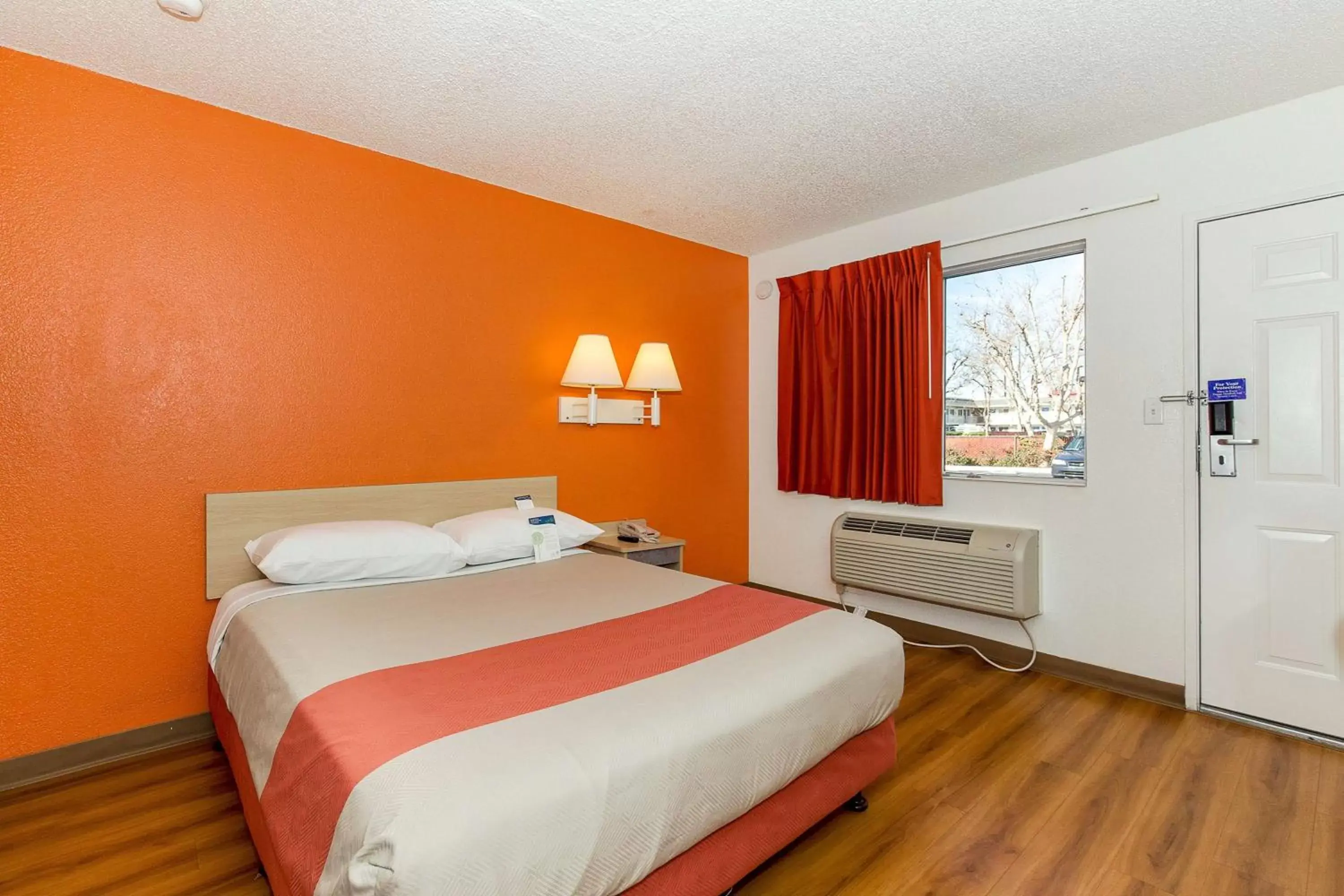Bedroom, Room Photo in Motel 6 Hayward, CA- East Bay