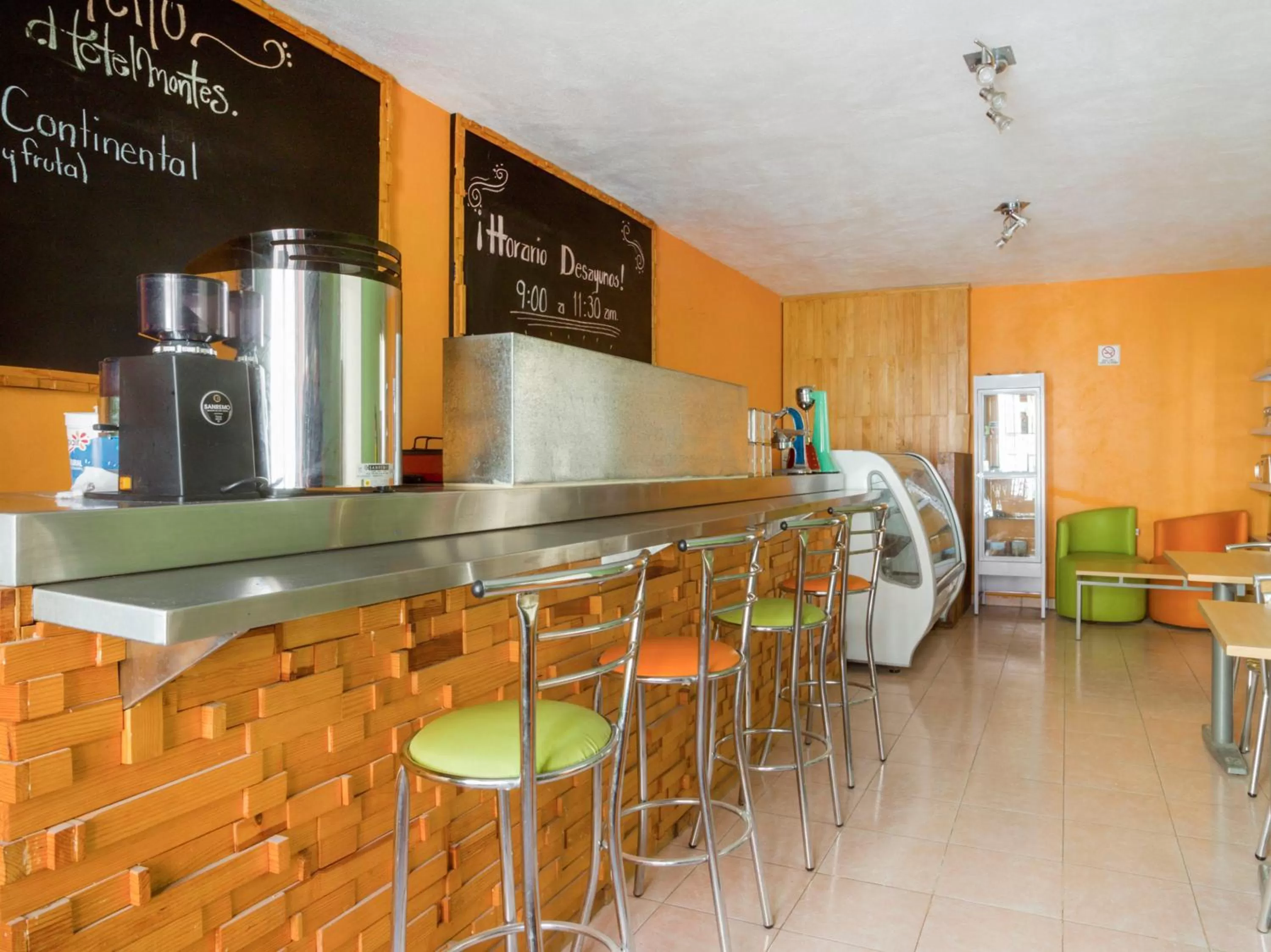 Restaurant/places to eat in OYO Hotel Montes, Atlixco Puebla