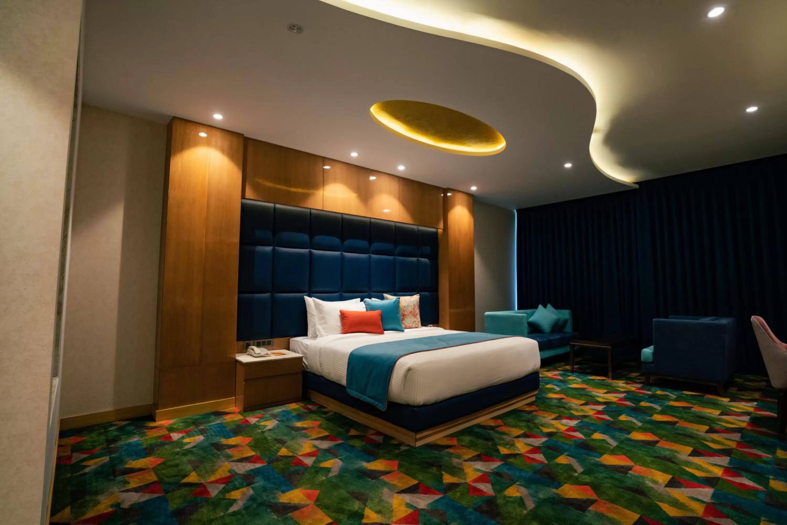Bedroom, Bed in Ramada Plaza by Wyndham Jammu Vijaypur