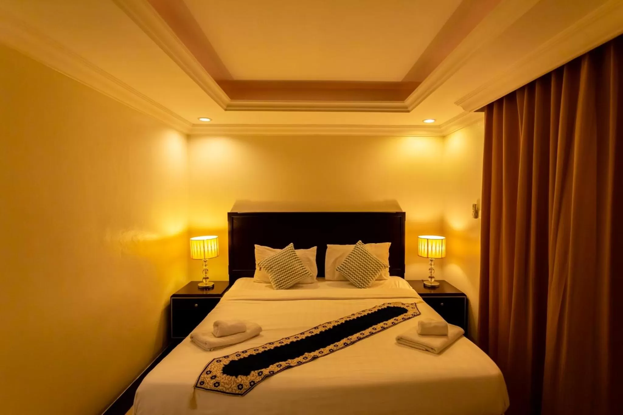 Bedroom, Bed in Ivory Palace Hotel