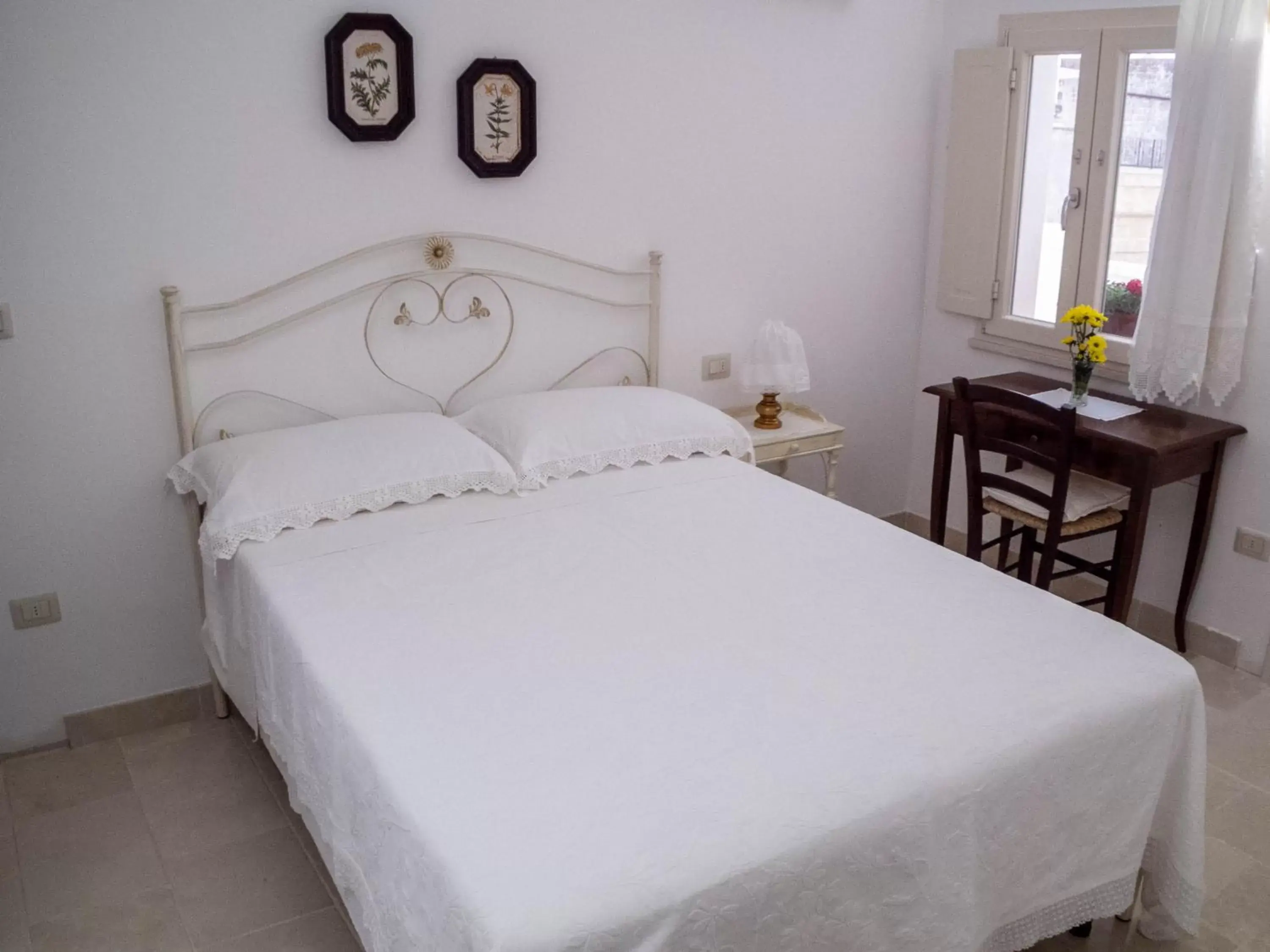 Bedroom, Bed in Asylum Amicorum Bed & Breakfast