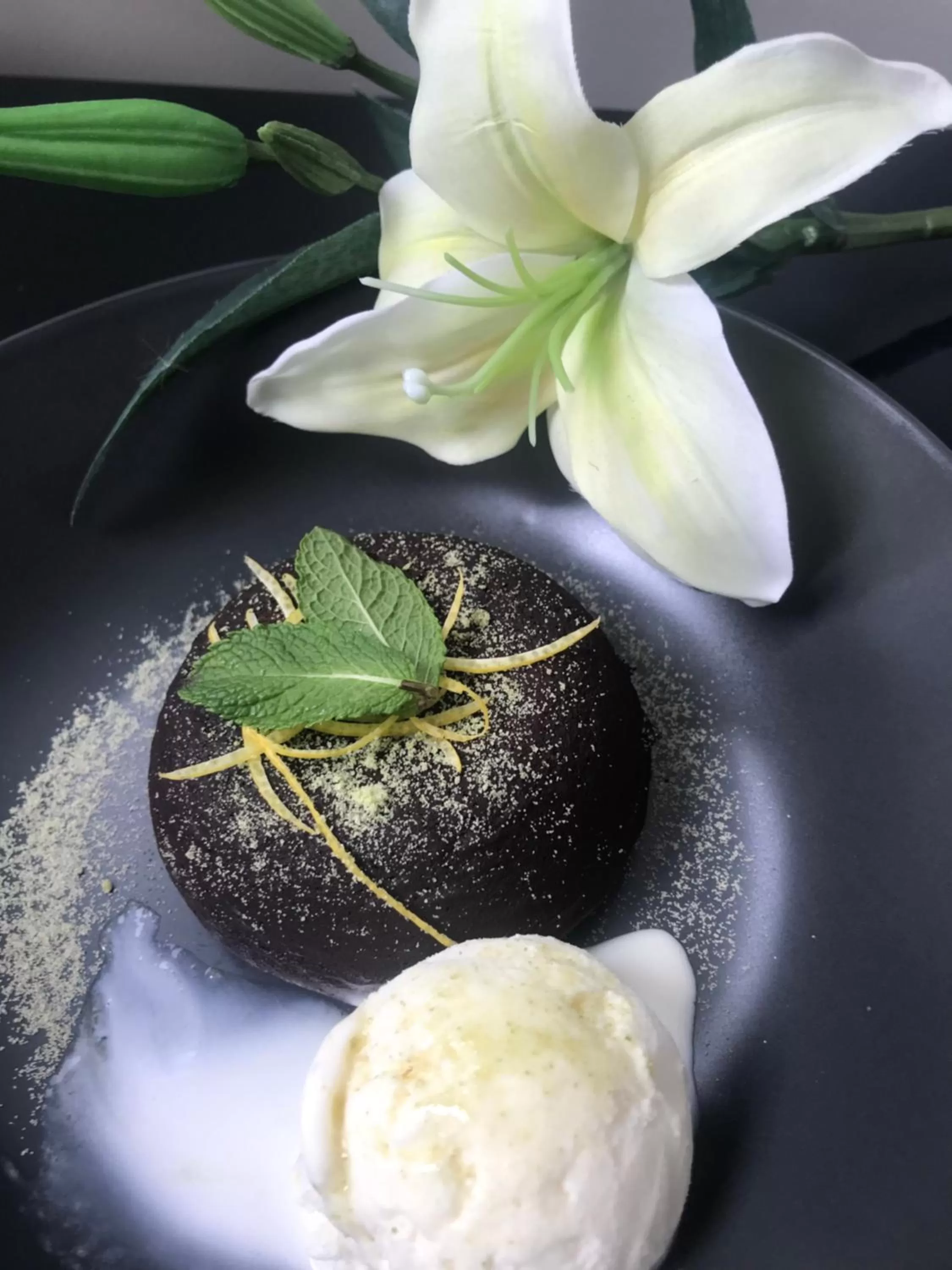 Restaurant/places to eat in Bliss Boutique Hotel