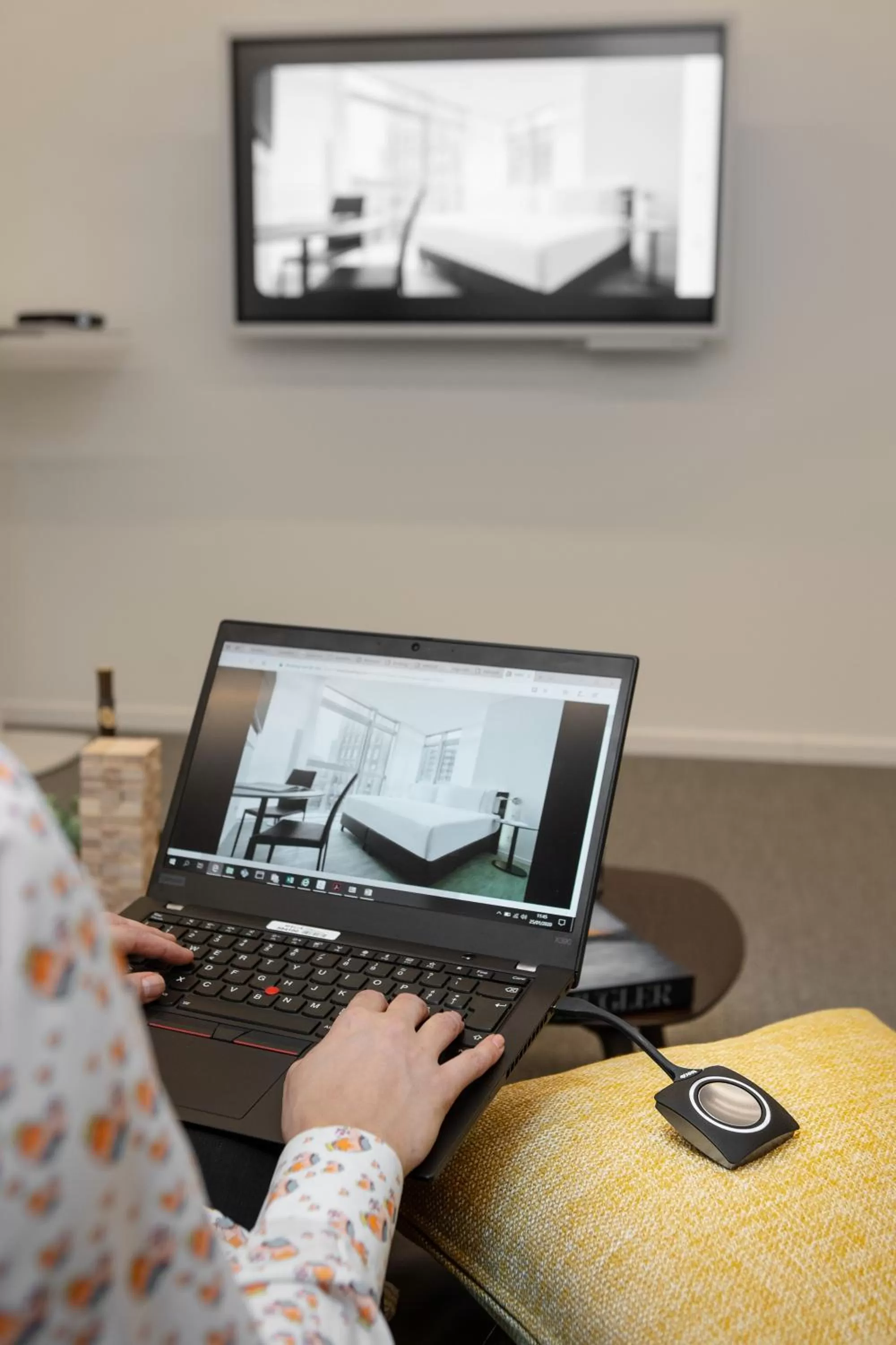 TV and multimedia in INNSiDE by Meliá Milano Torre GalFa