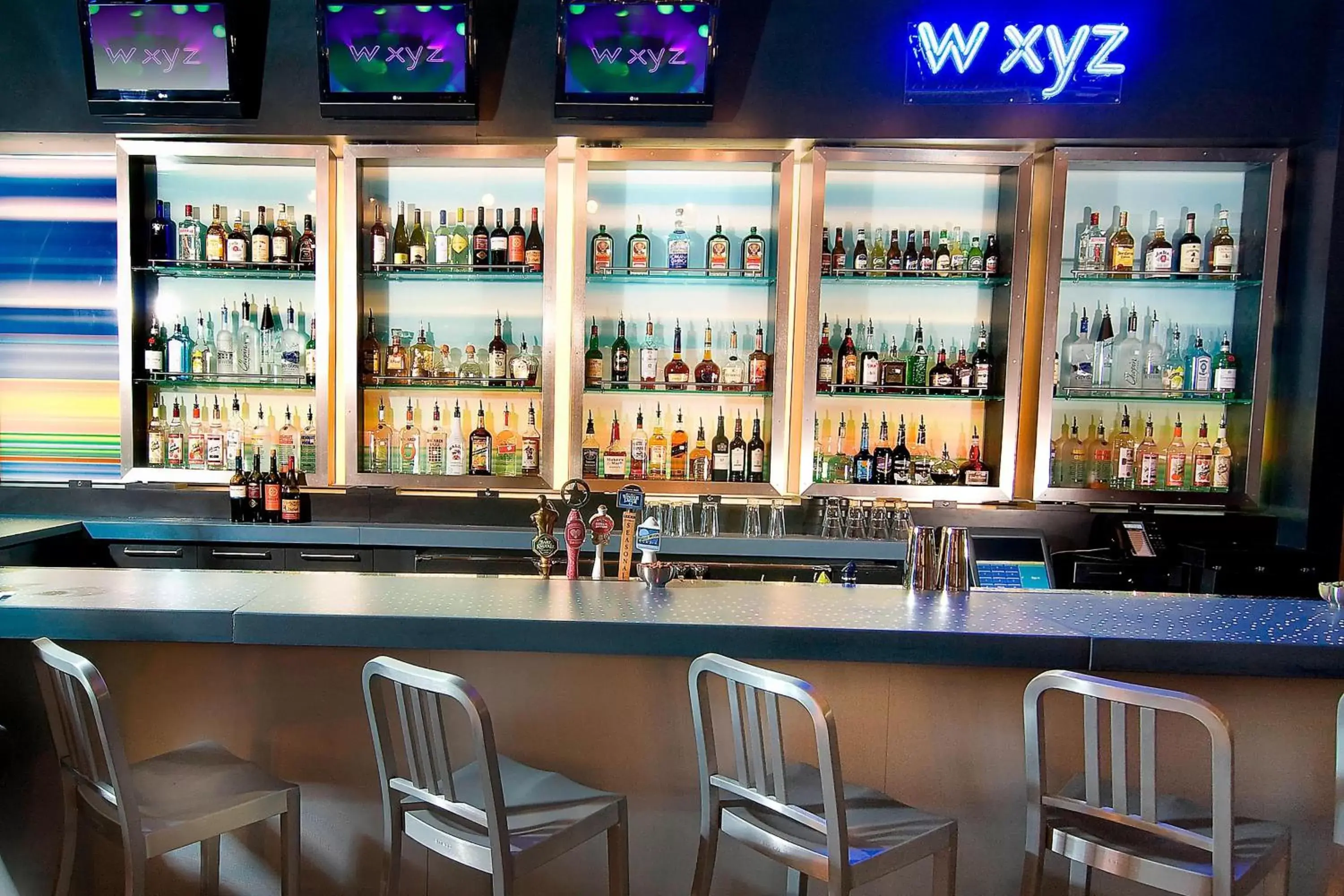Restaurant/places to eat, Lounge/Bar in Aloft Chesapeake