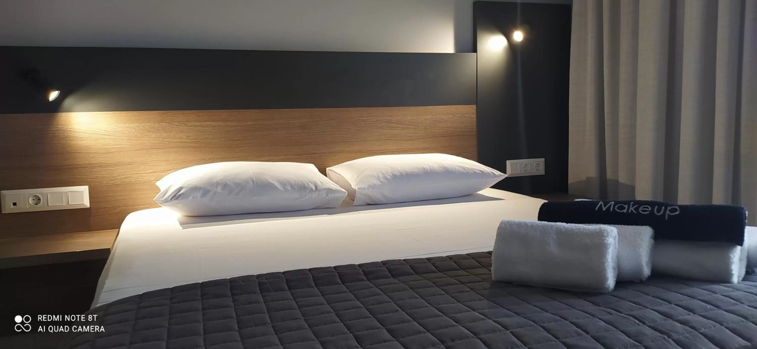 Double or Twin Room with Balcony in Elizabeth Queen Luxury Rooms