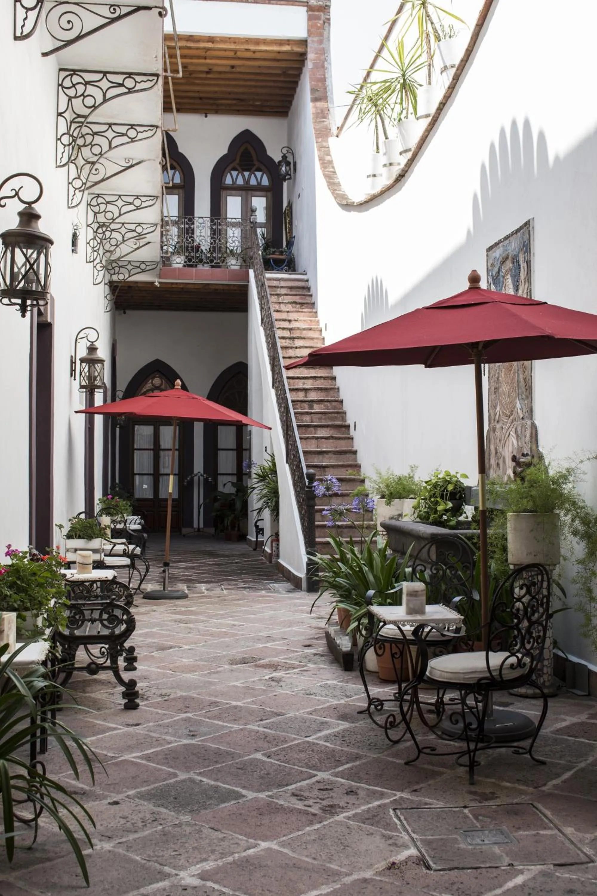 Day in El Serafin Hotel Boutique