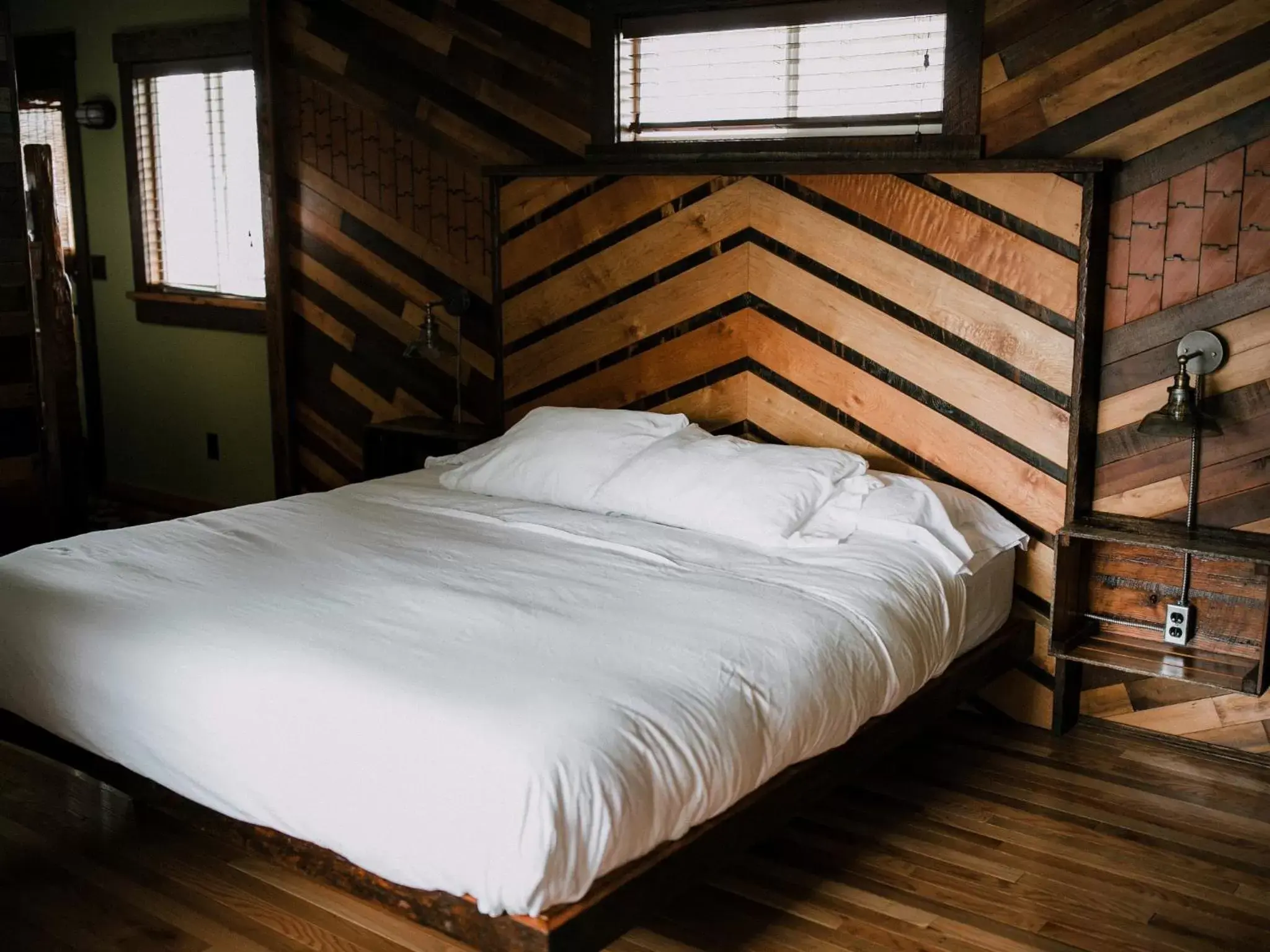 Bed in Pitchwood Inn