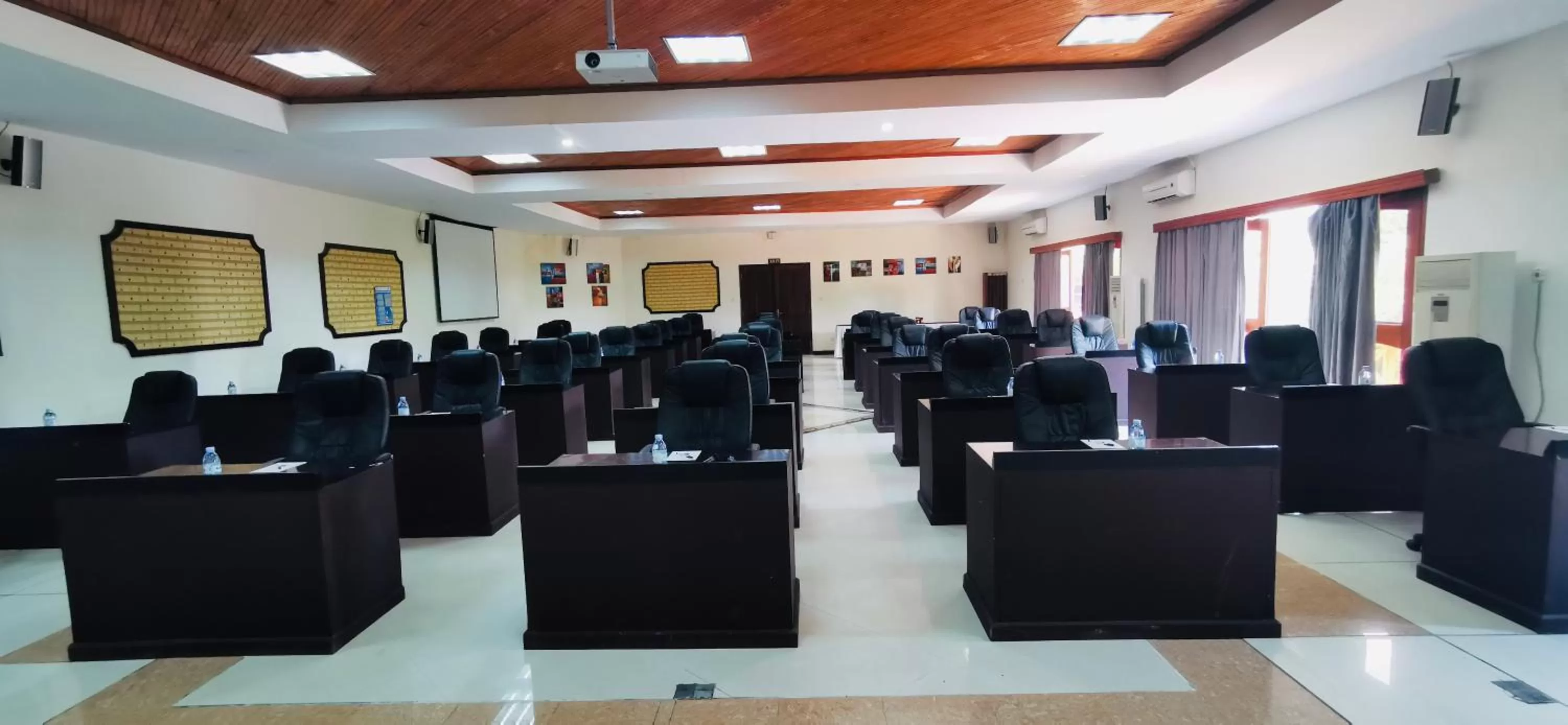 Meeting/conference room in Jinja Nile Resort