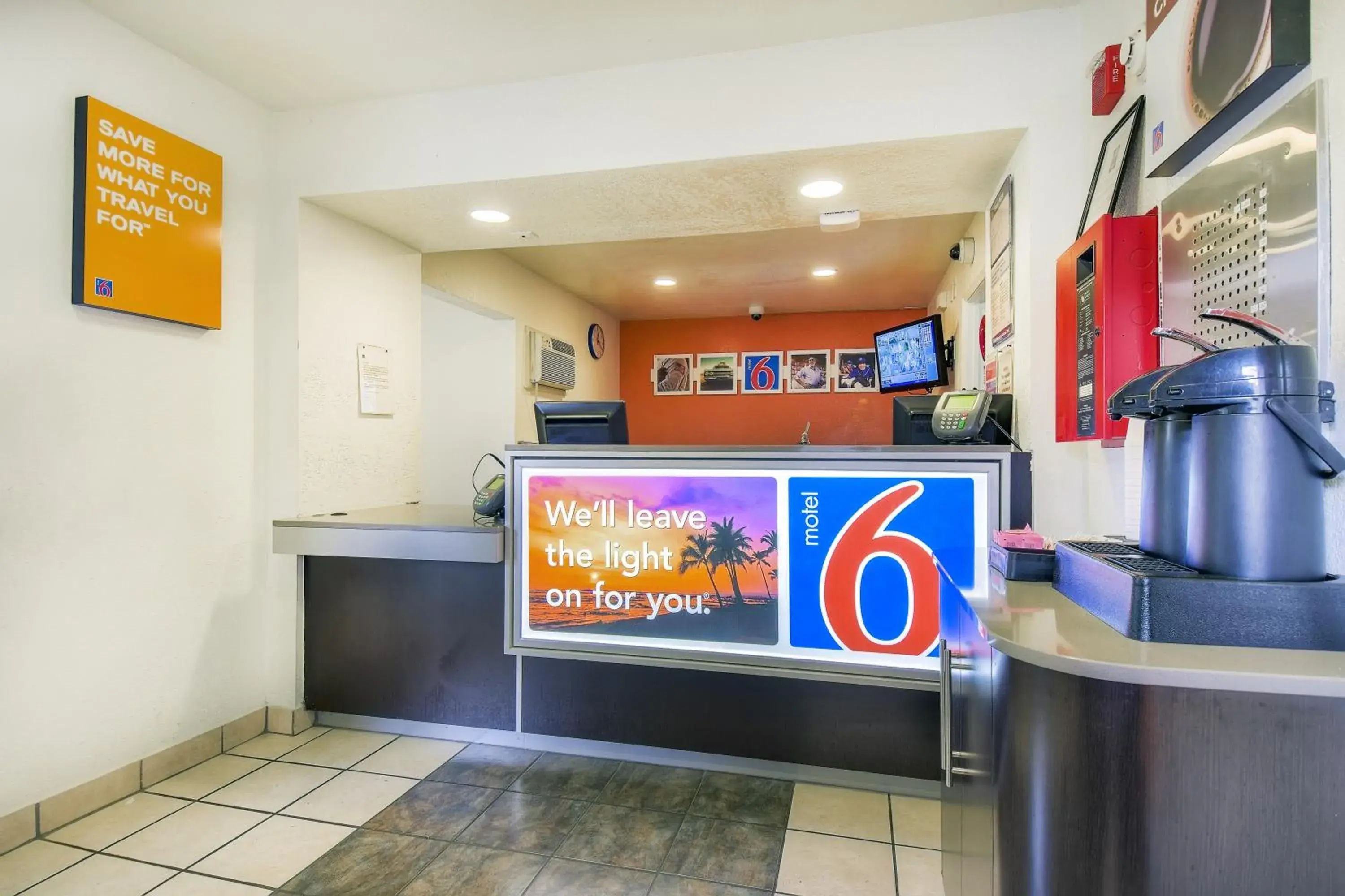 Lobby or reception, Lobby/Reception in Motel 6-Chino, CA - Los Angeles Area