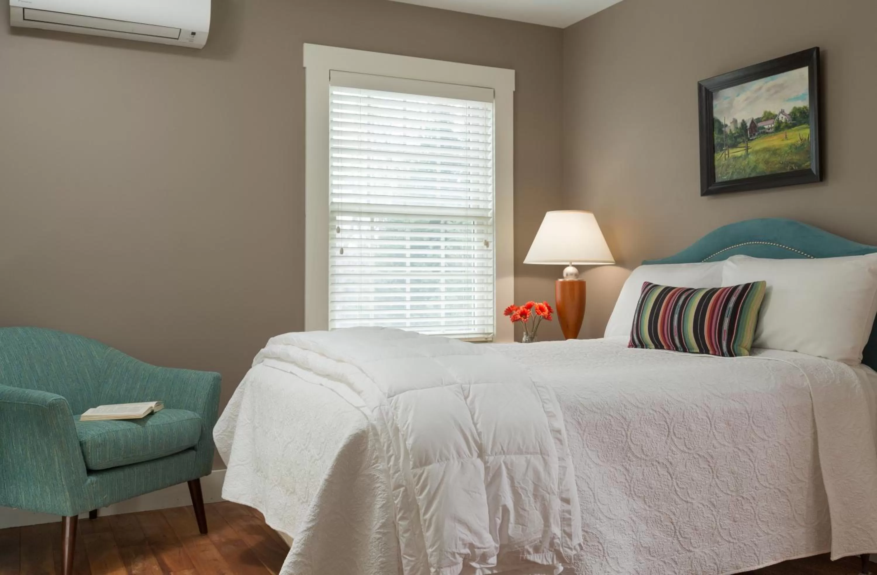 Bed in Sugar Hill Inn