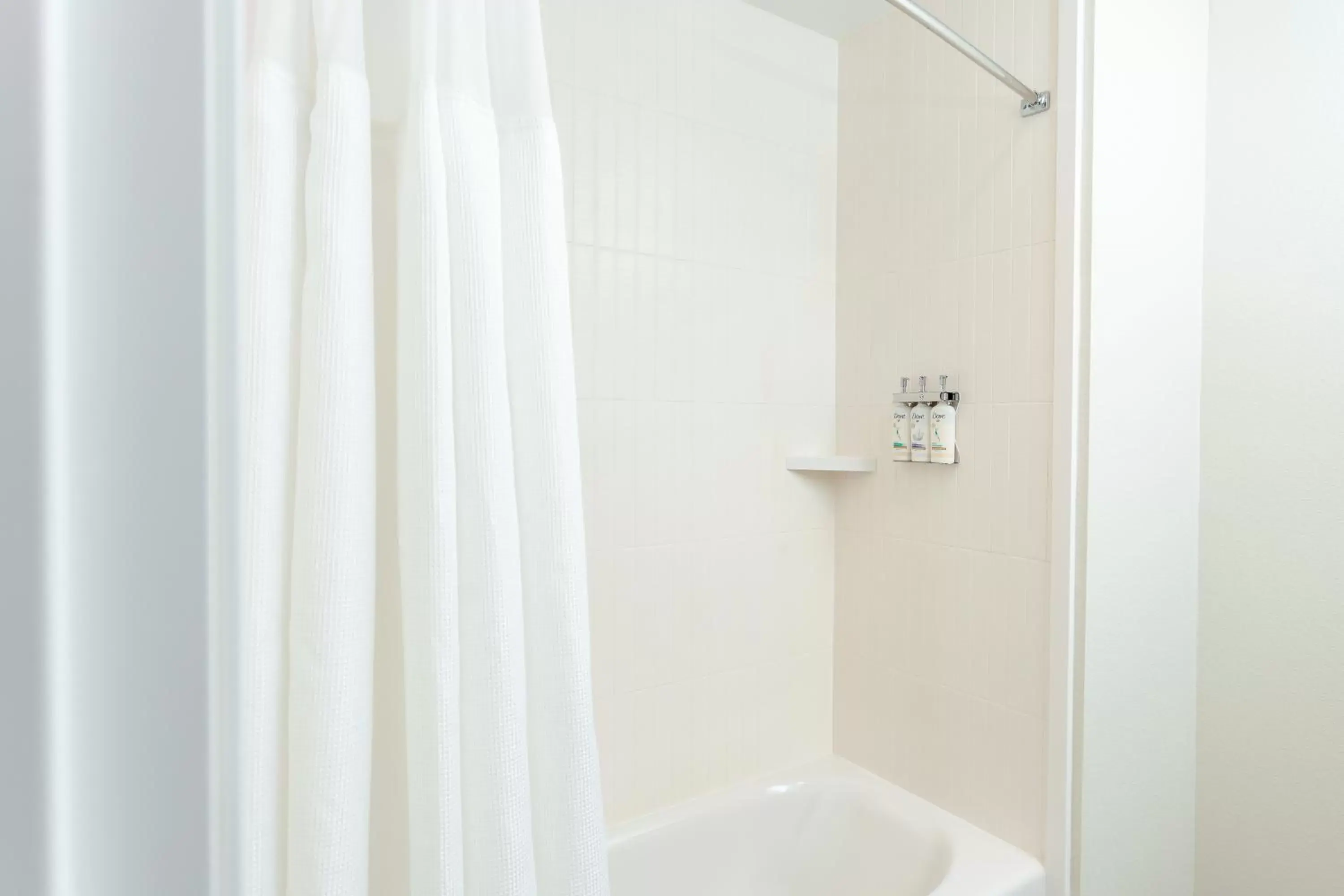 Shower, Bathroom in Staybridge Suites - San Bernardino - Loma Linda