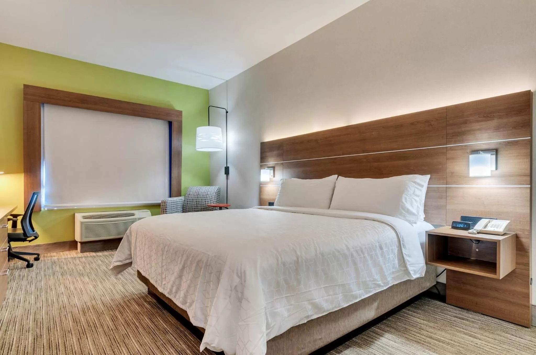 Photo of the whole room, Bed in Holiday Inn Express Hotel & Suites Lake Elsinore by IHG