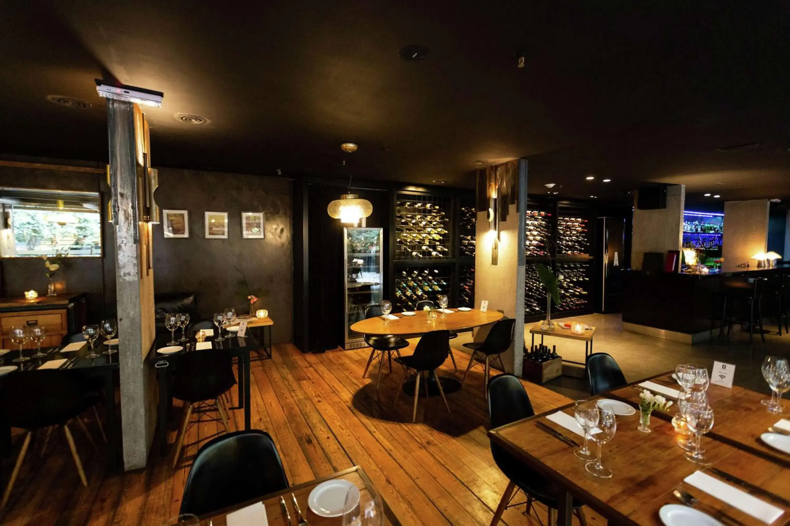 Lounge or bar, Restaurant/Places to Eat in Anselmo Buenos Aires, Curio Collection By Hilton