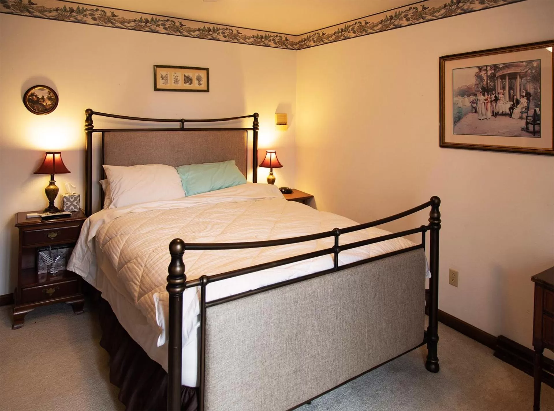 Bed in Shane Acres Country Inn