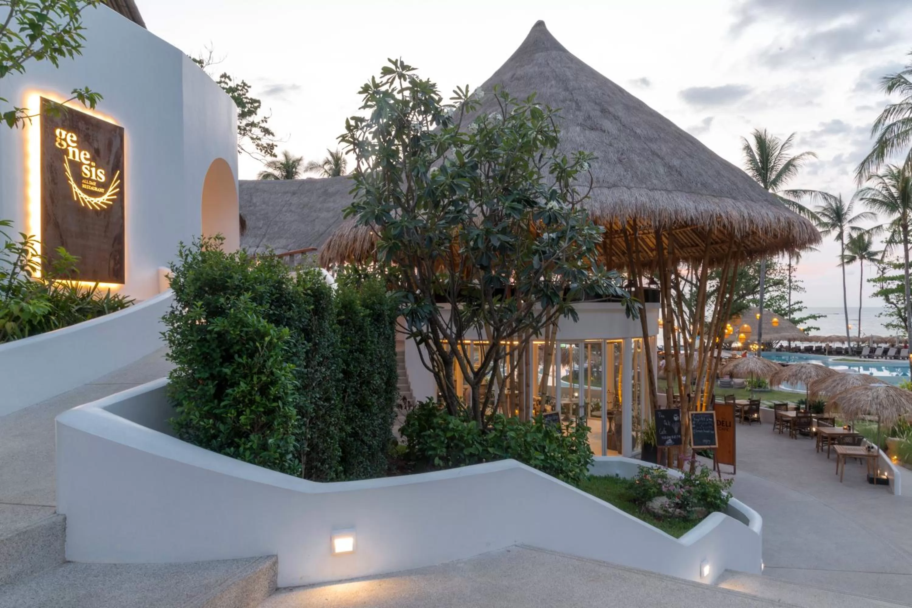 Restaurant/places to eat in Eden Beach Khao Lak Resort & Spa