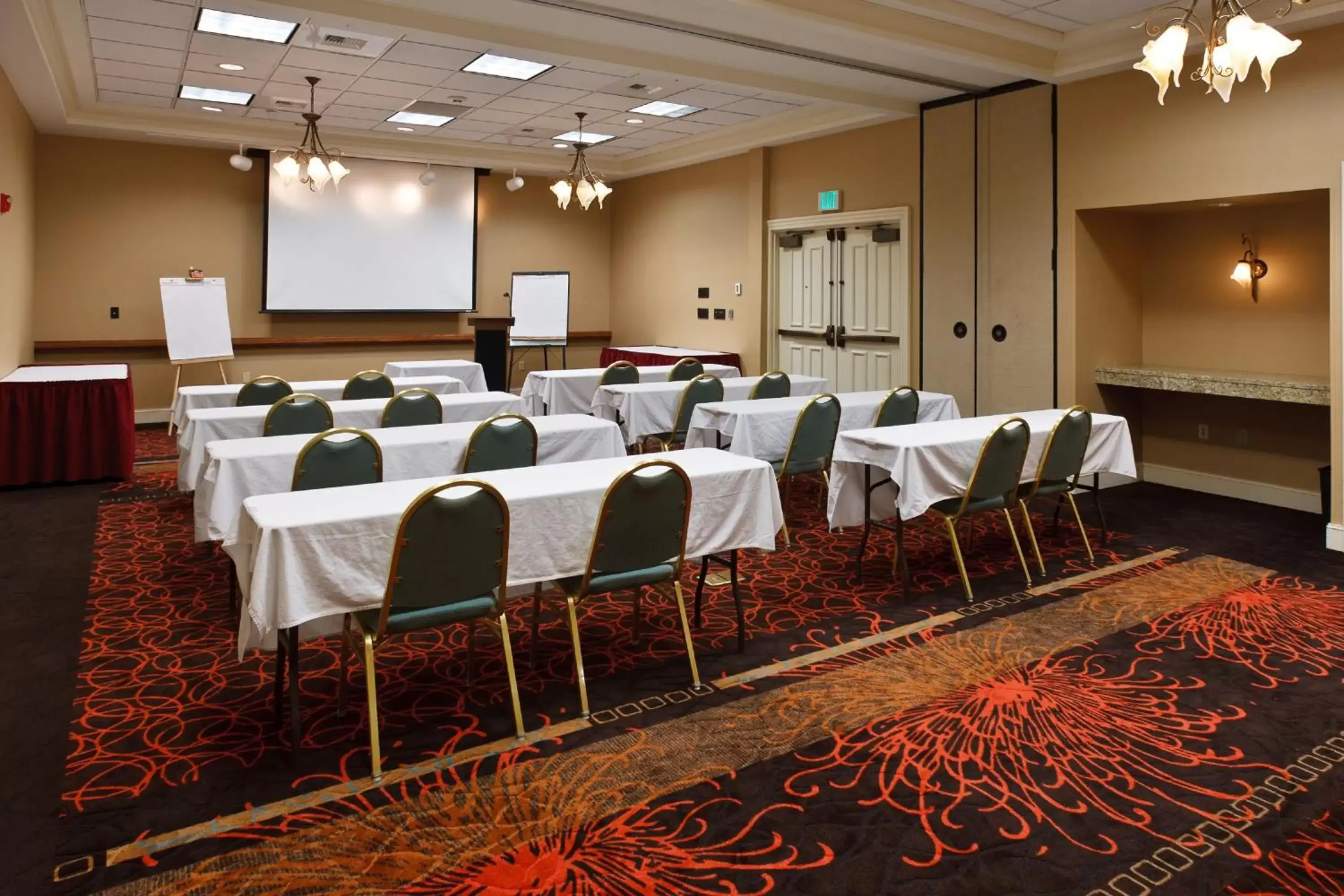Meeting/conference room in Holiday Inn Colorado Springs - Airport, an IHG Hotel