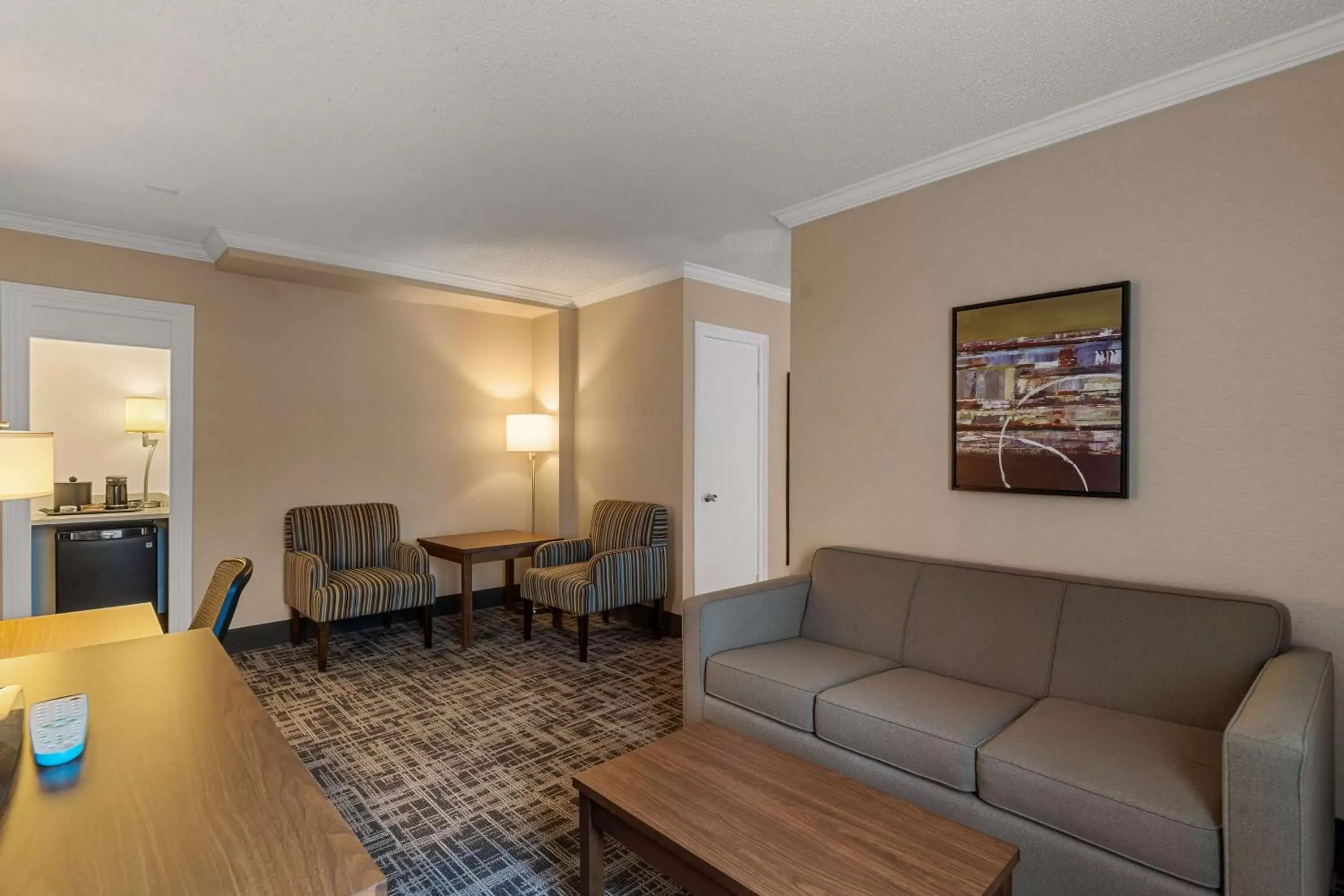 Bedroom, Seating Area in Best Western Ville-Marie Hotel & Suites