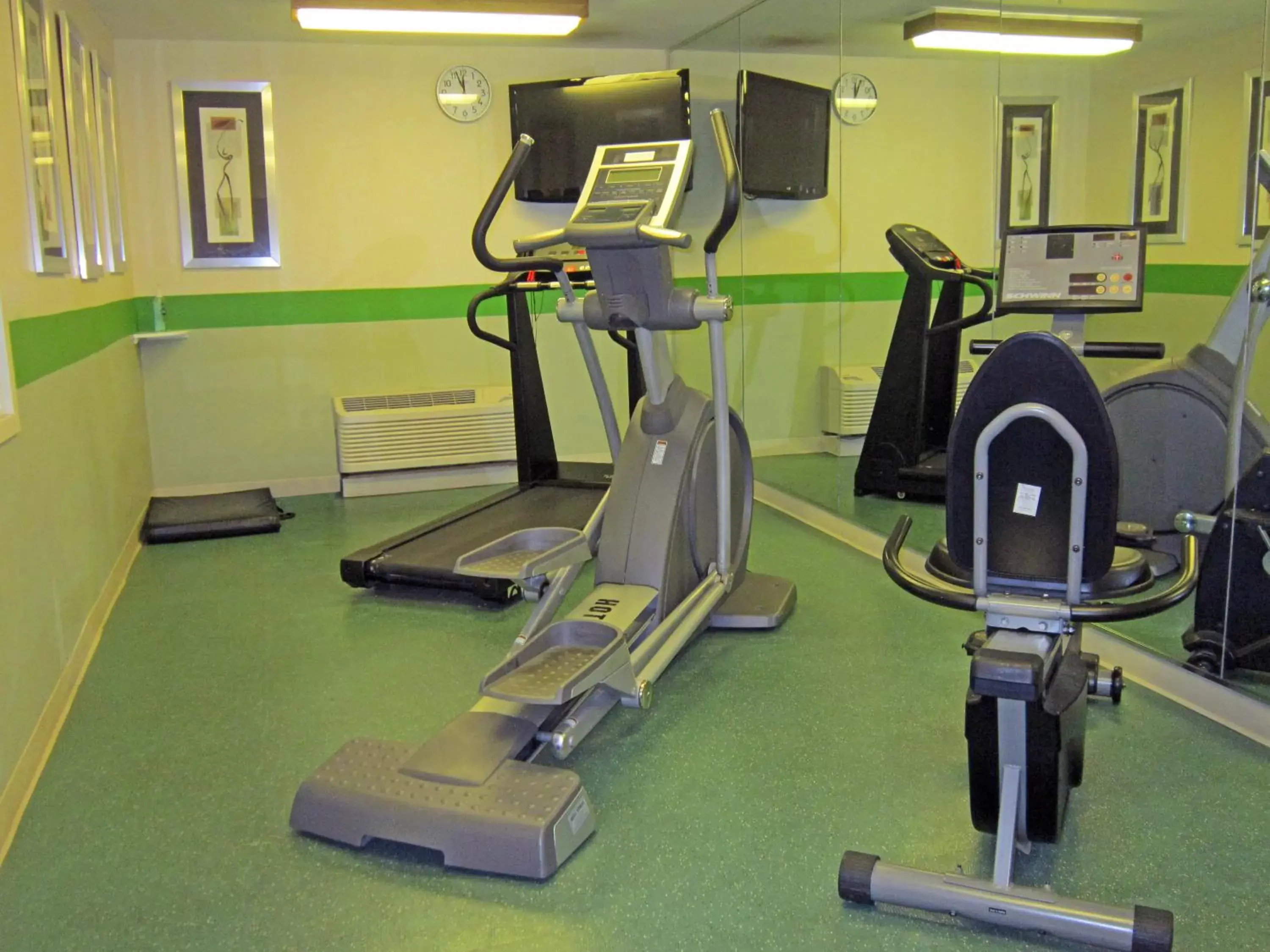 Fitness centre/facilities in Extended Stay America Suites - Orlando - Maitland - 1776 Pembrook Dr