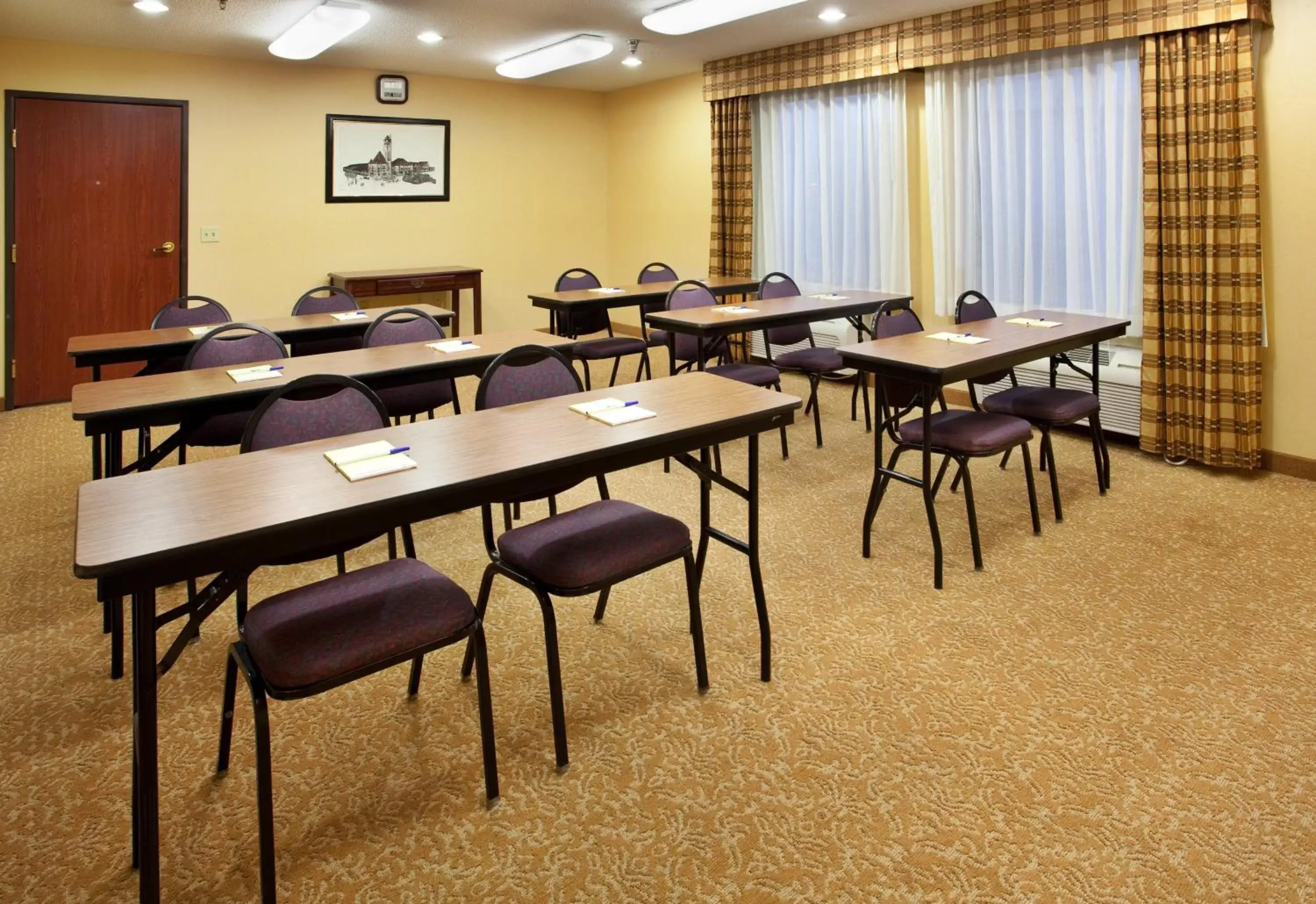 Meeting/conference room in Holiday Inn Express Hotel & Suites Fenton/I-44, an IHG Hotel