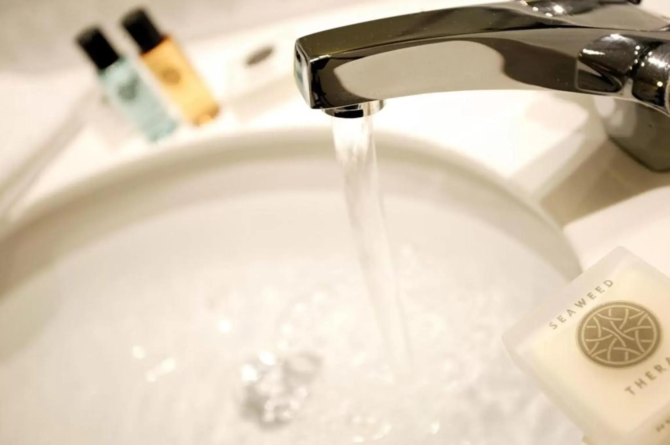 Bathroom in Holiday Inn Chester South by IHG Bathroom in Holiday Inn Chester South by IHG