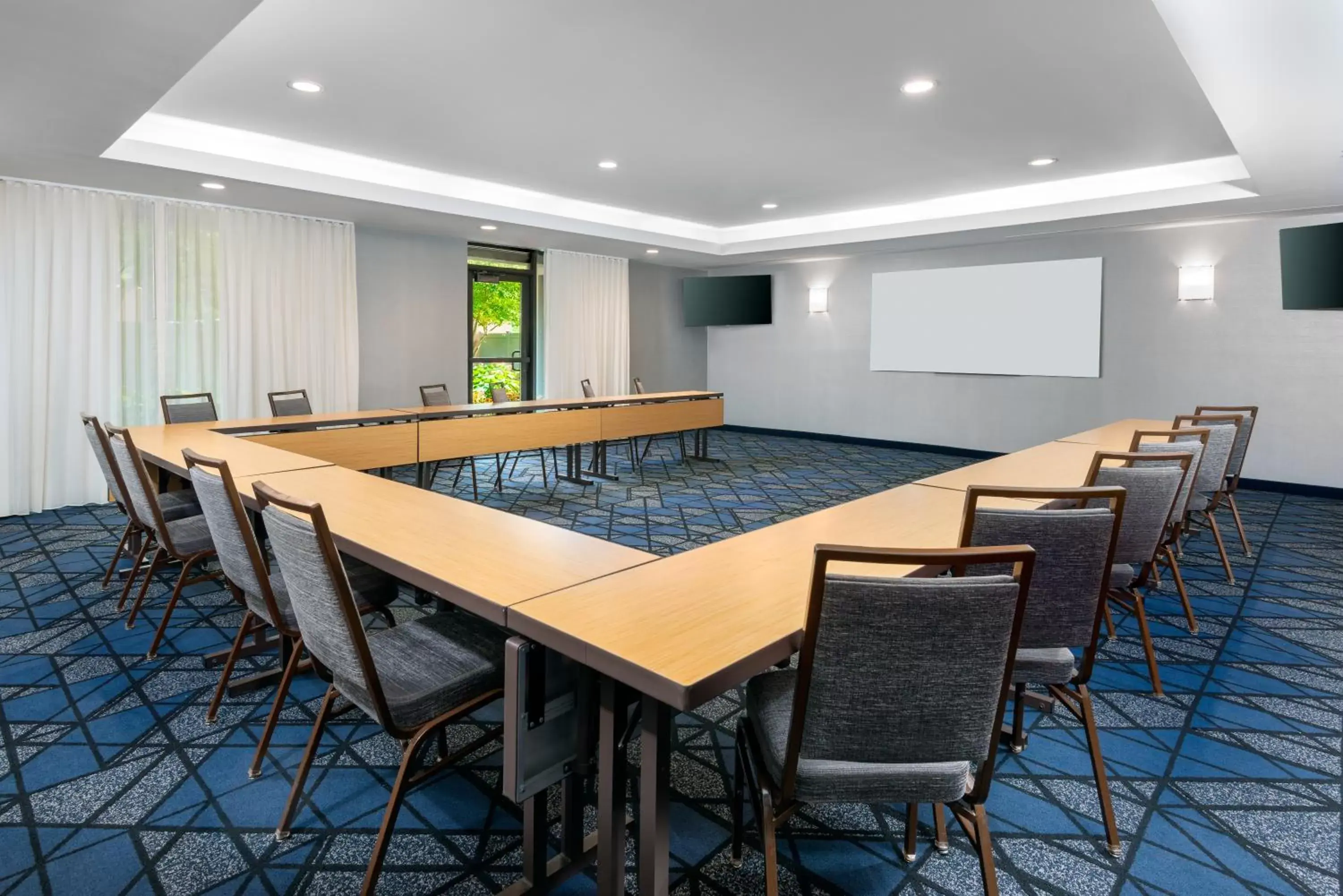 Meeting/conference room in Courtyard by Marriott Danbury