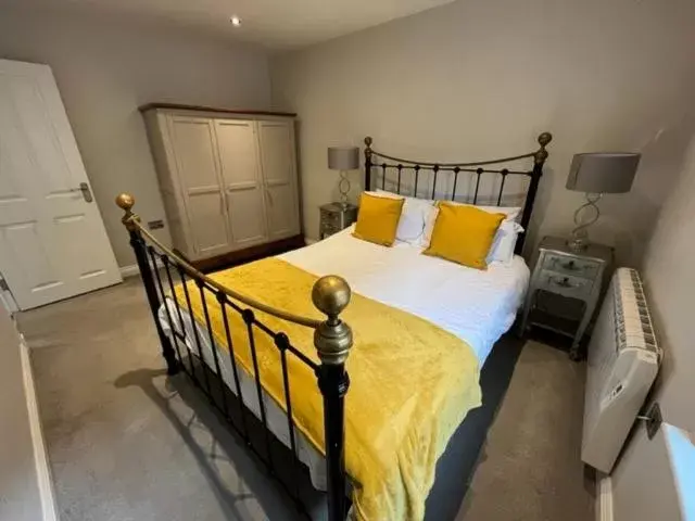 Bed in Goodramgate Apartments