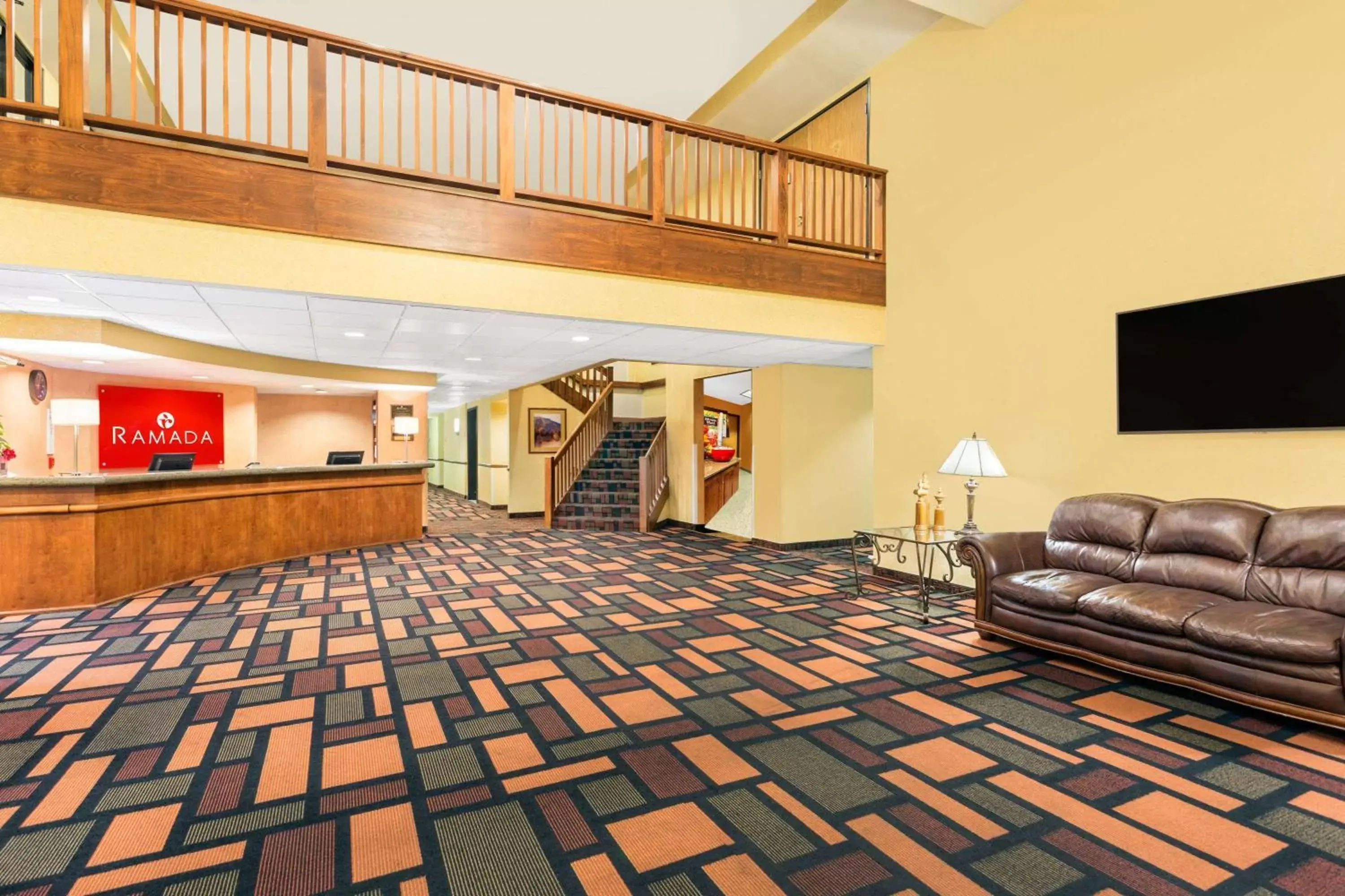 Lobby or reception in Ramada by Wyndham Kent Seattle Area