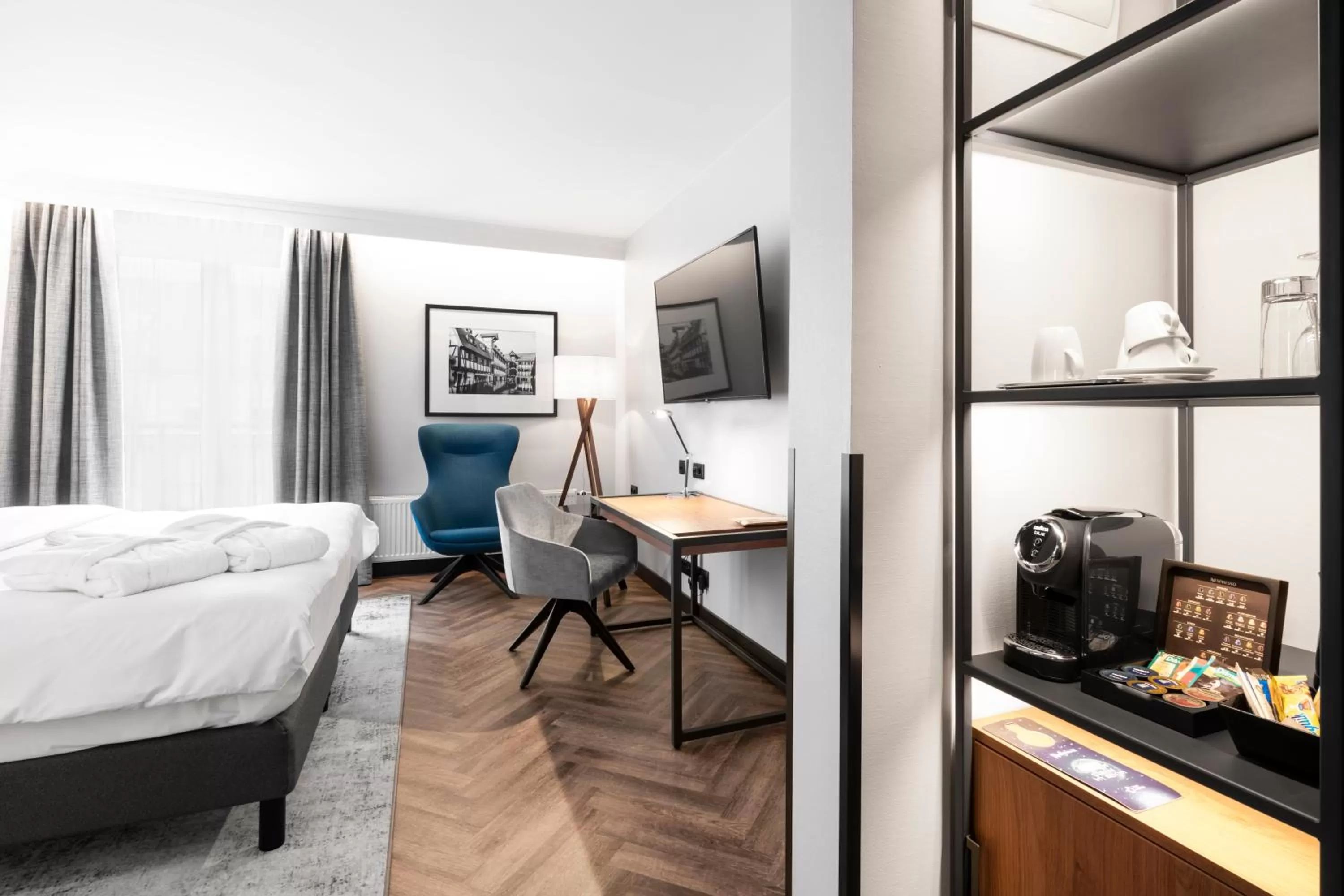 Coffee/tea facilities, Bed in MERCURE KLAIPEDA CITY HOTEL, Meetings, Events, Restaurant & Bar - Accor Group, Pet Stay FREE