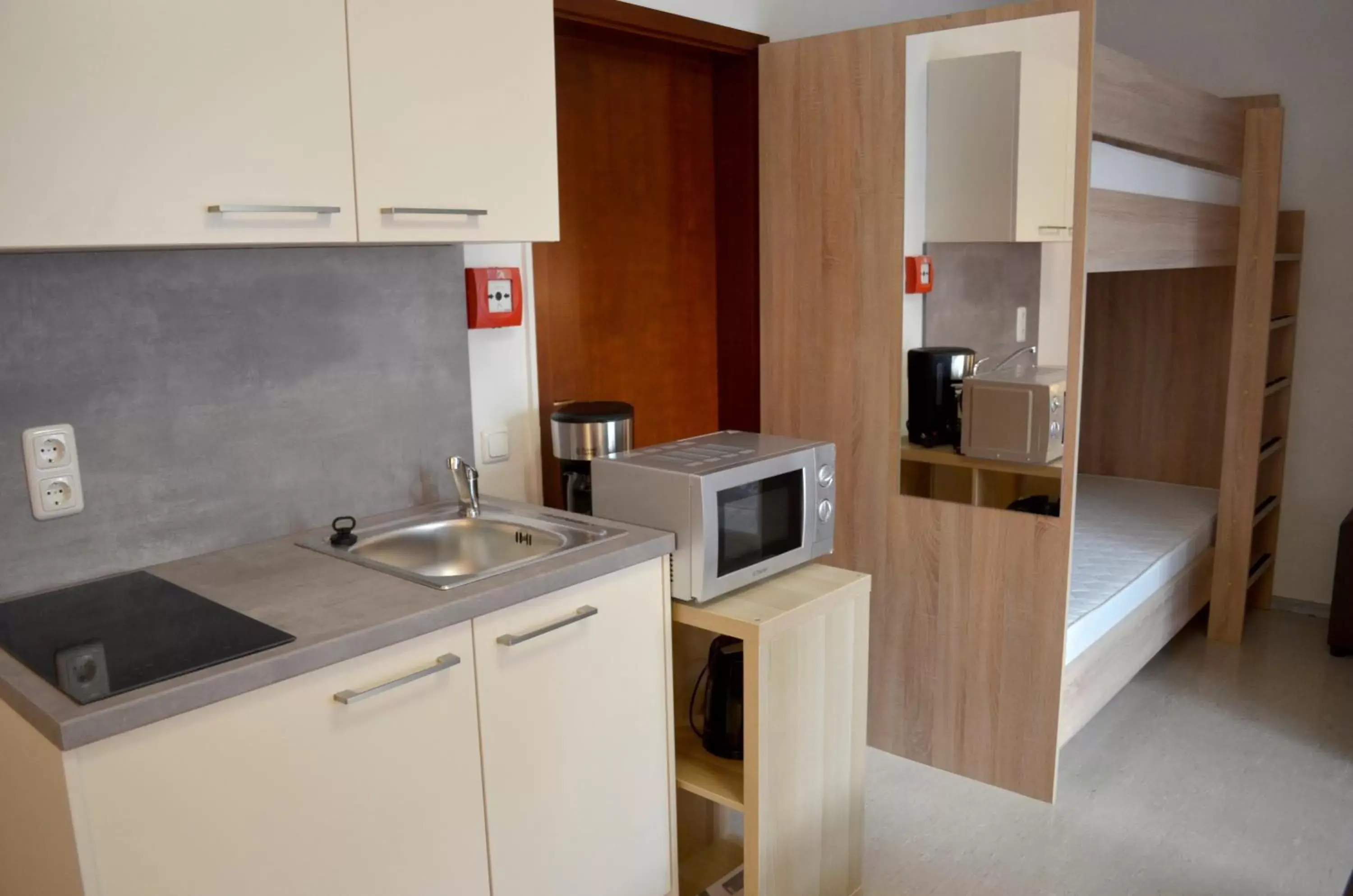 Family Room in Hana Aparthotel Family Room in Hana Aparthotel