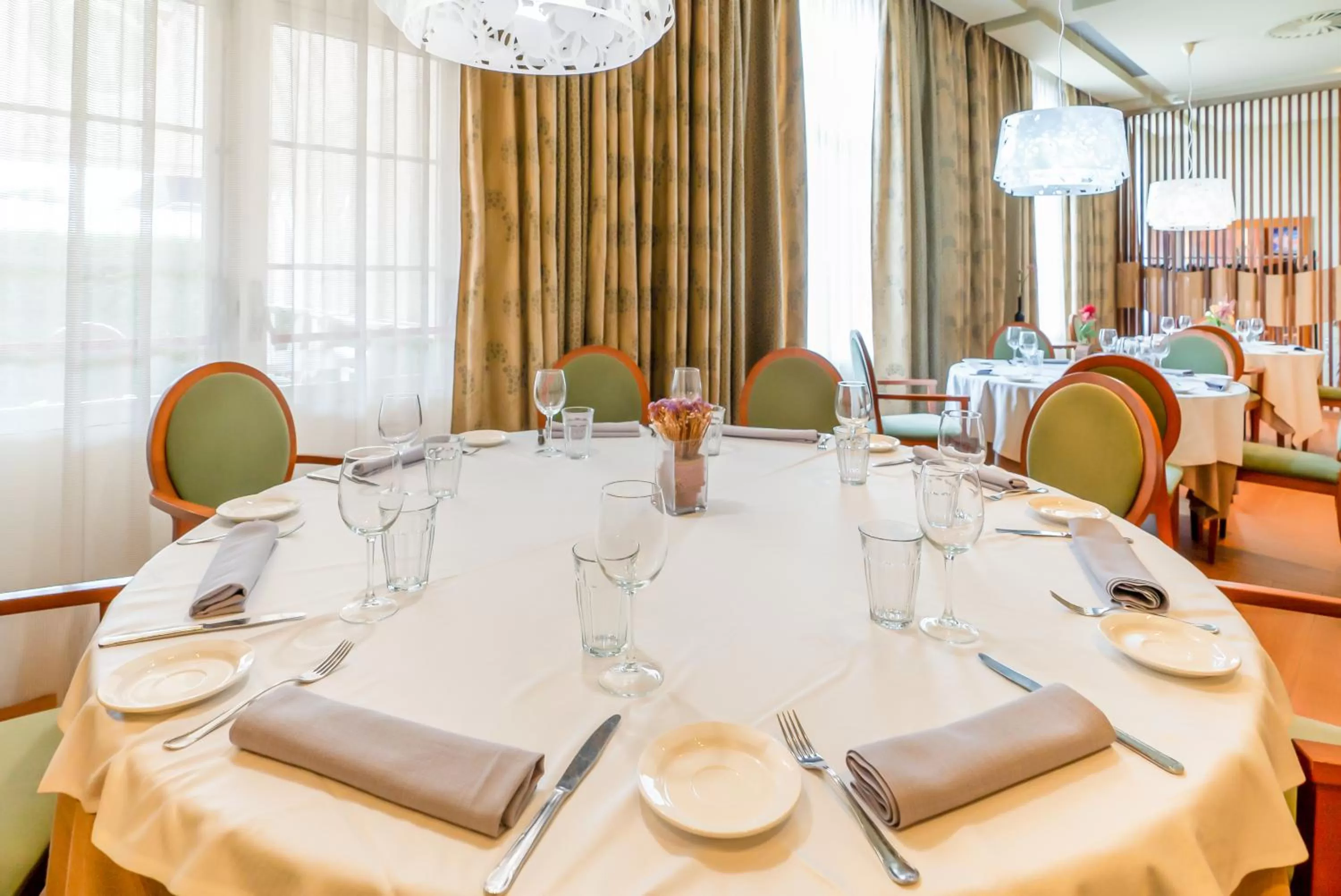 Restaurant/places to eat in Ponferrada Plaza