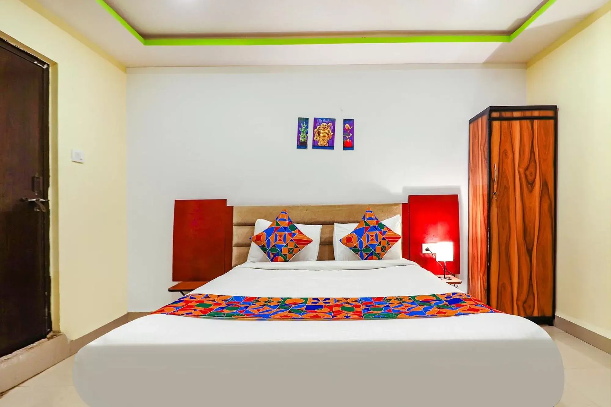 Bed in FabExpress Broholic Suites - Nr JNTU Kukatpally Bed in FabExpress Broholic Suites - Nr JNTU Kukatpally