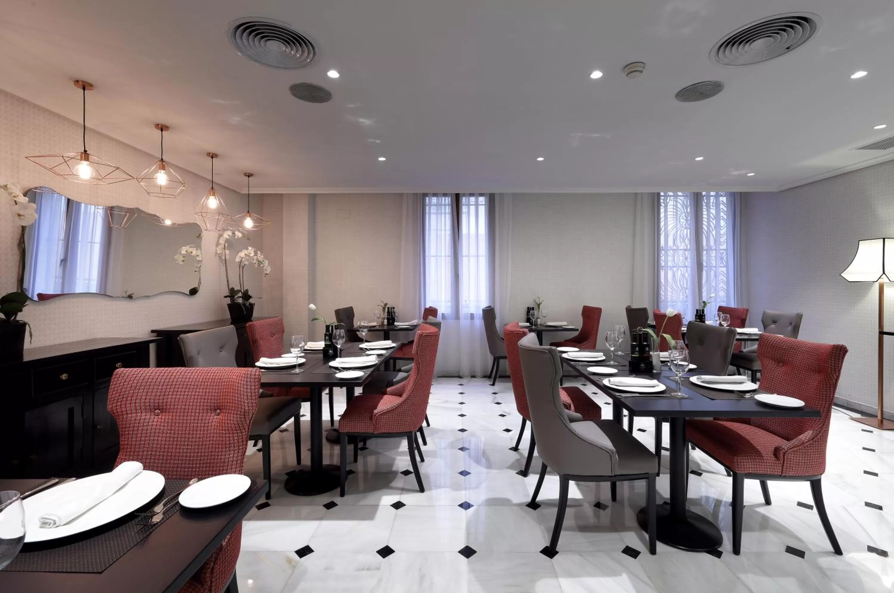 Restaurant/places to eat in Eurostars Conquistador