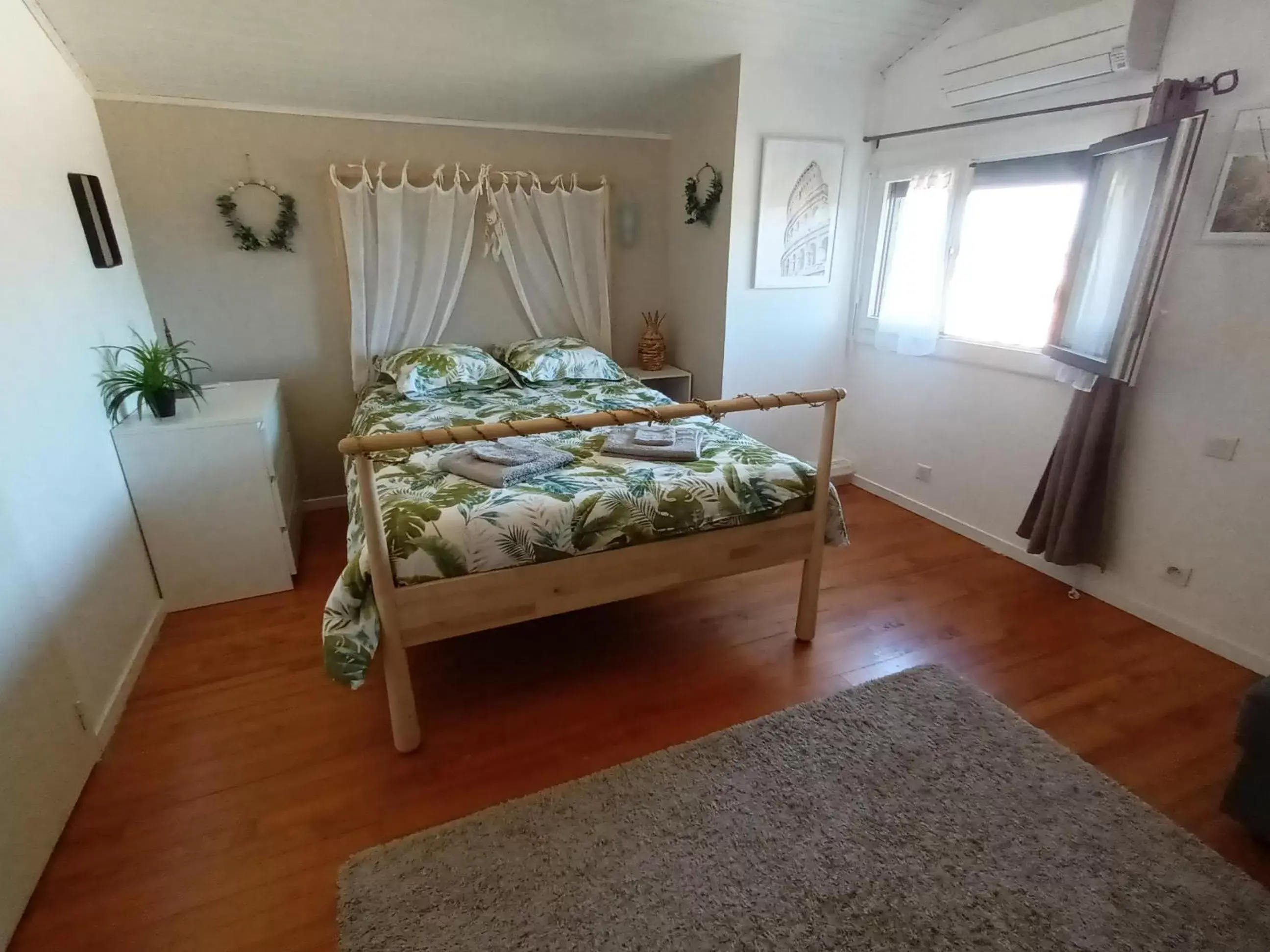 Bedroom, Bed in La villa de Fleury