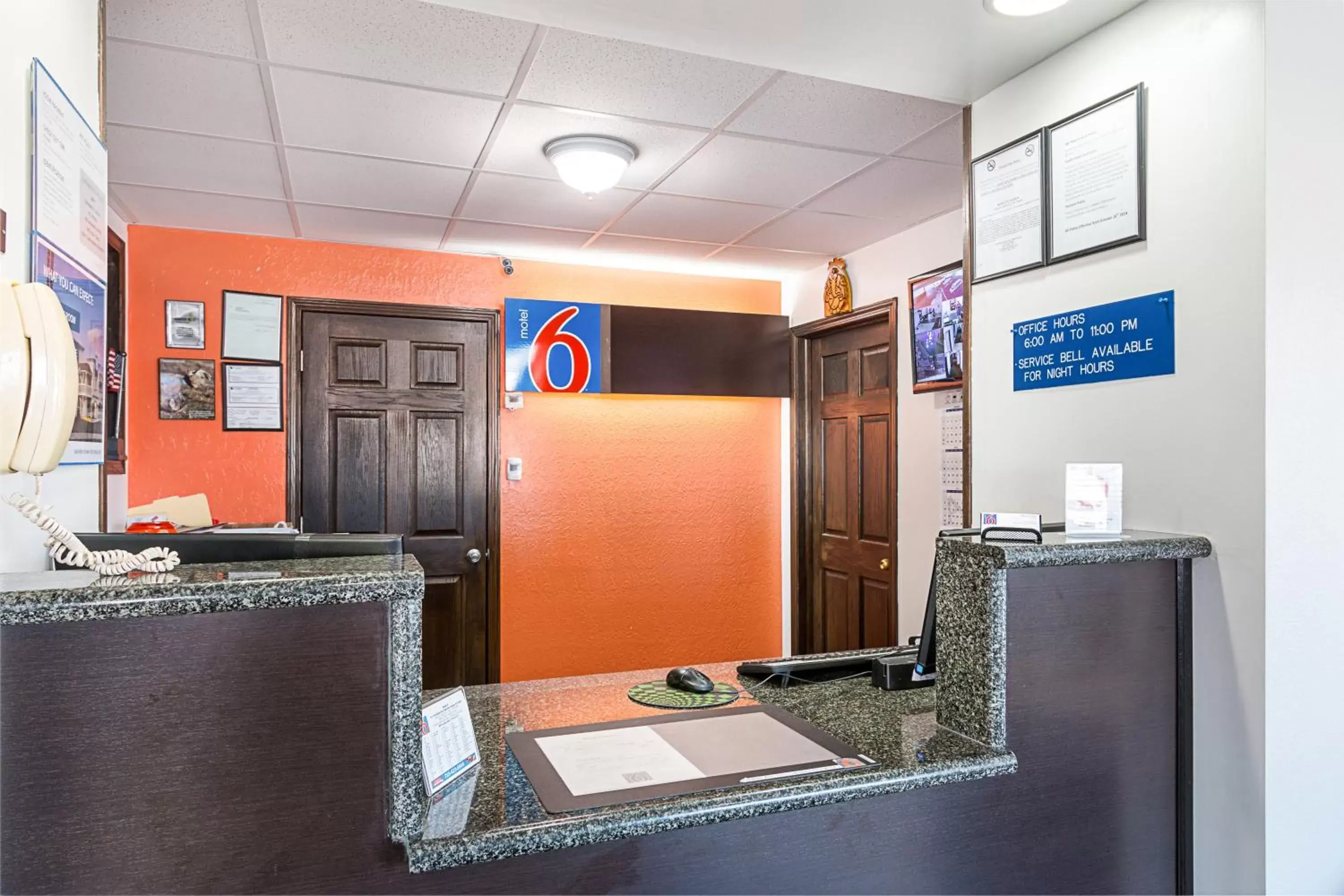 Lobby or reception in Motel 6-Wisconsin Rapids, WI Lobby or reception in Motel 6-Wisconsin Rapids, WI