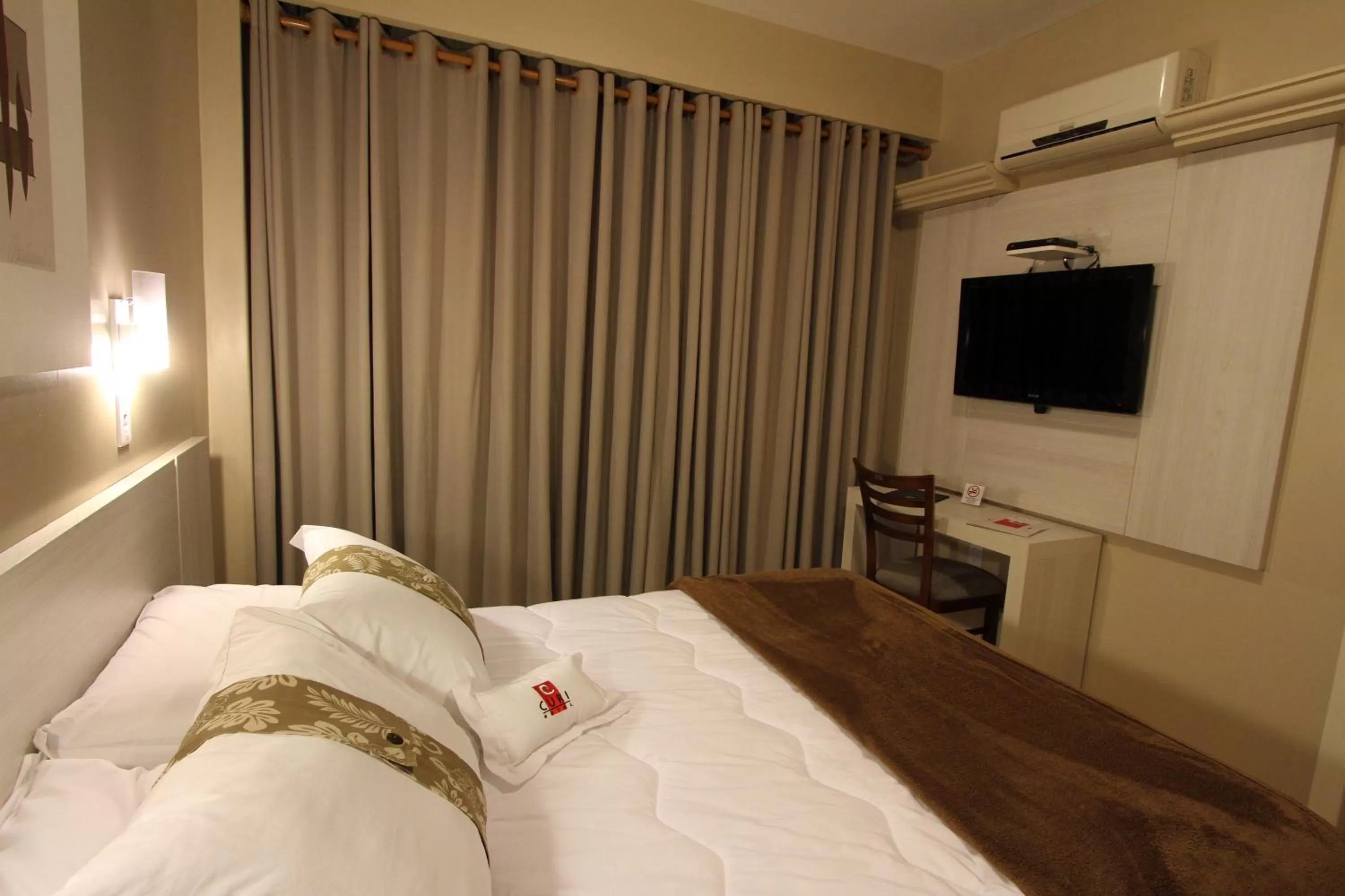 Bedroom, Bed in Hotel Curi Executive