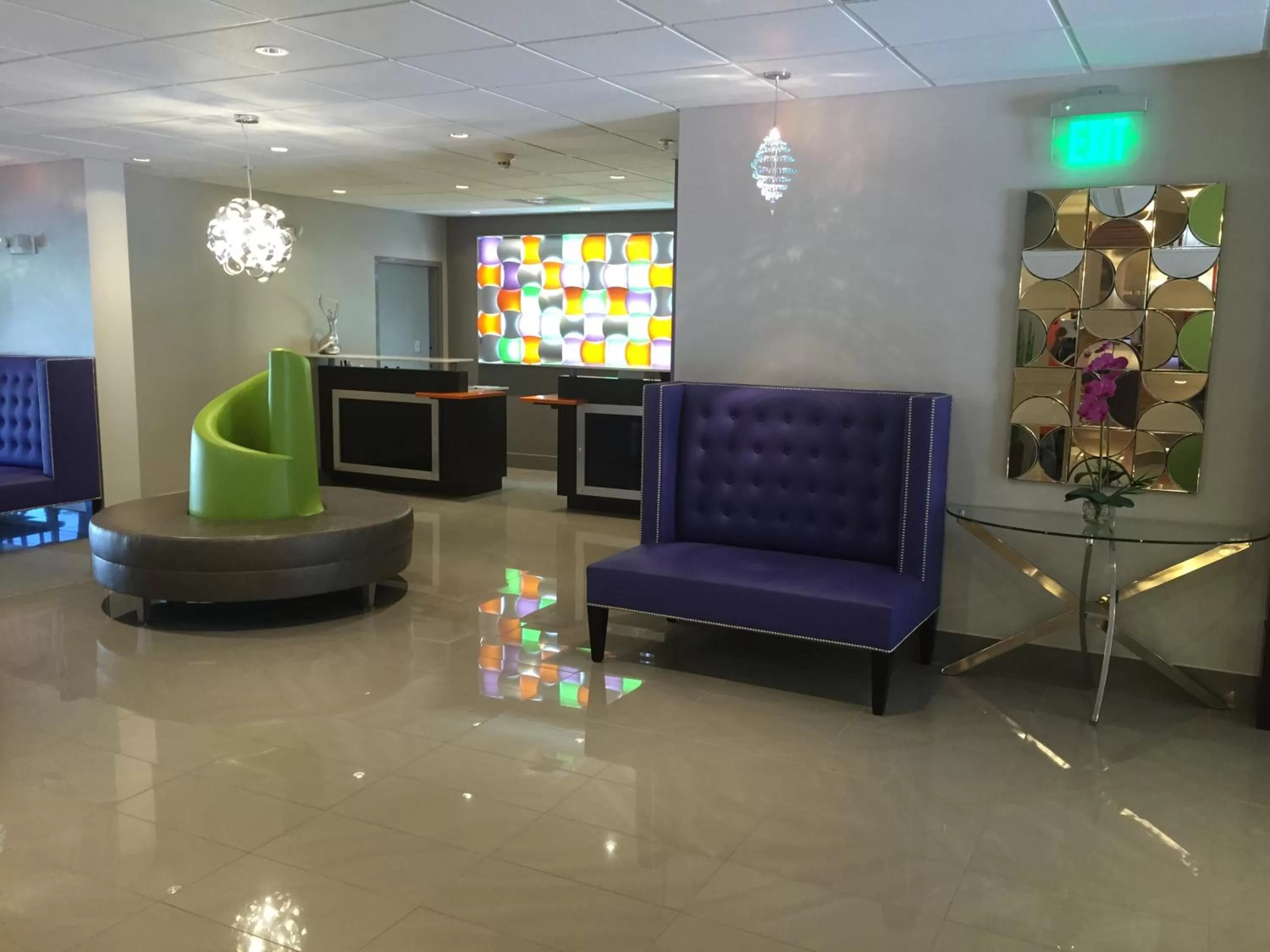 Lobby or reception in Days Inn & Suites by Wyndham Bonita Springs North Naples