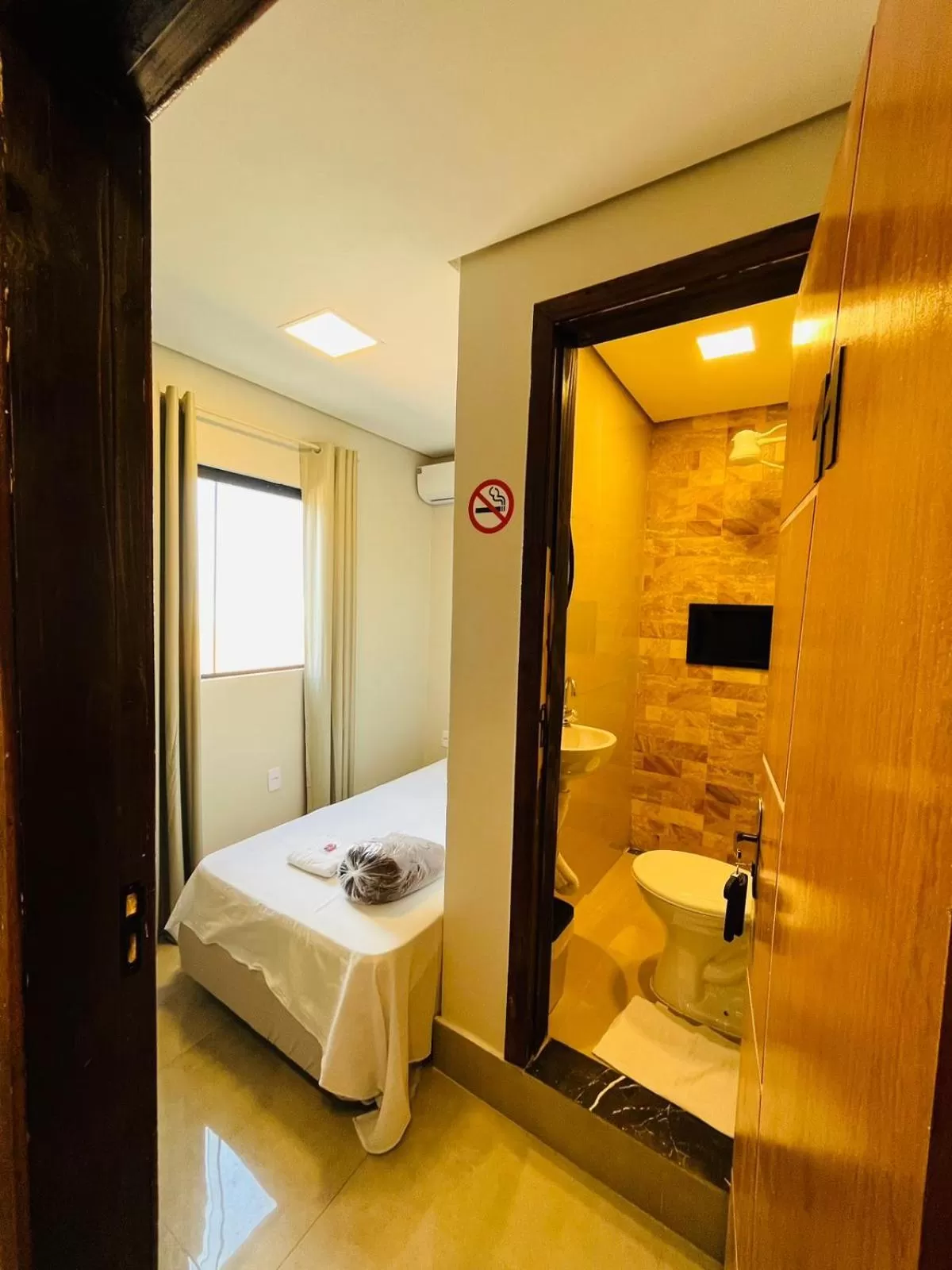 Bathroom in Riacho Hotel