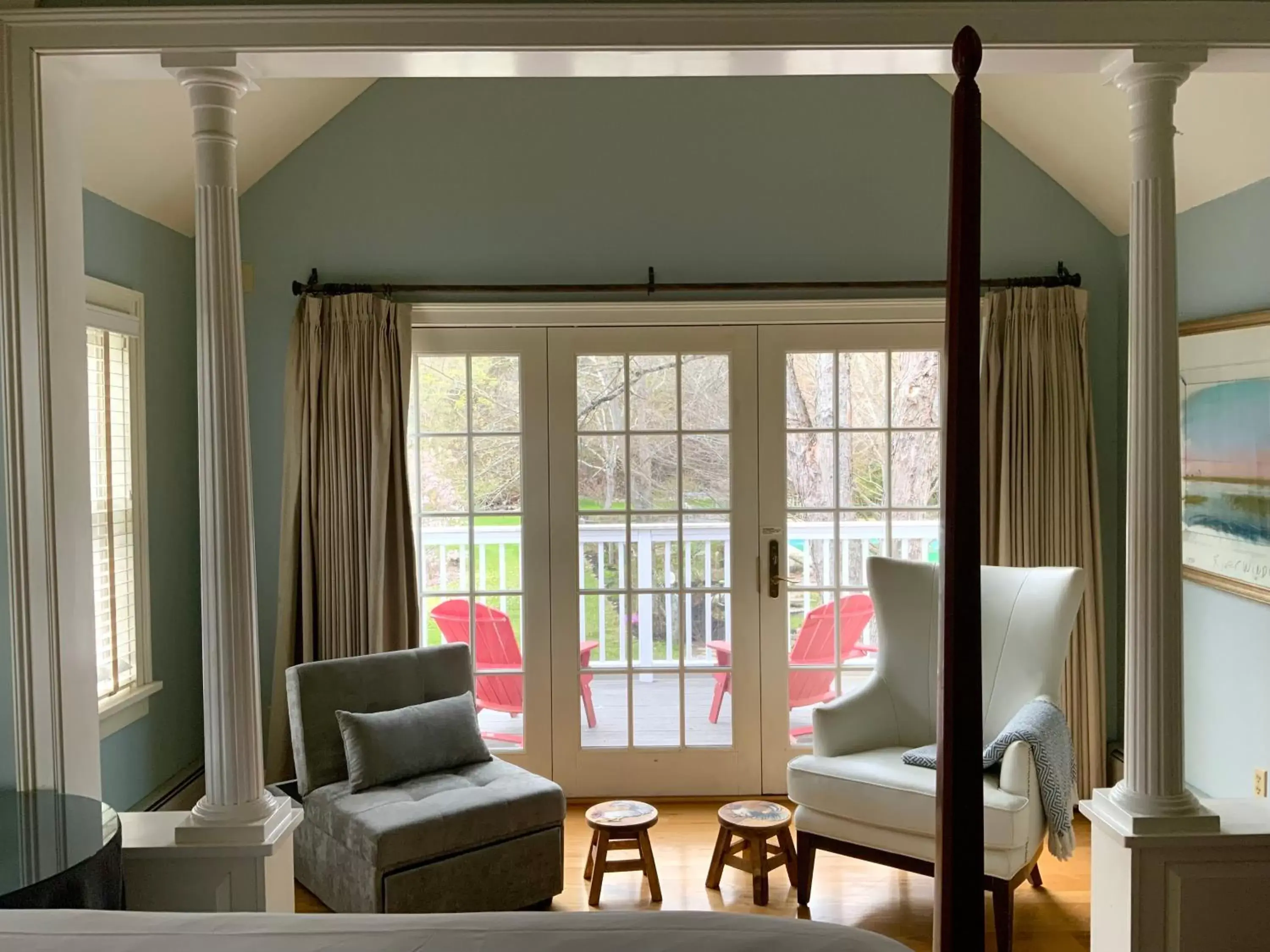 Balcony/Terrace, Seating Area in Four Columns Inn